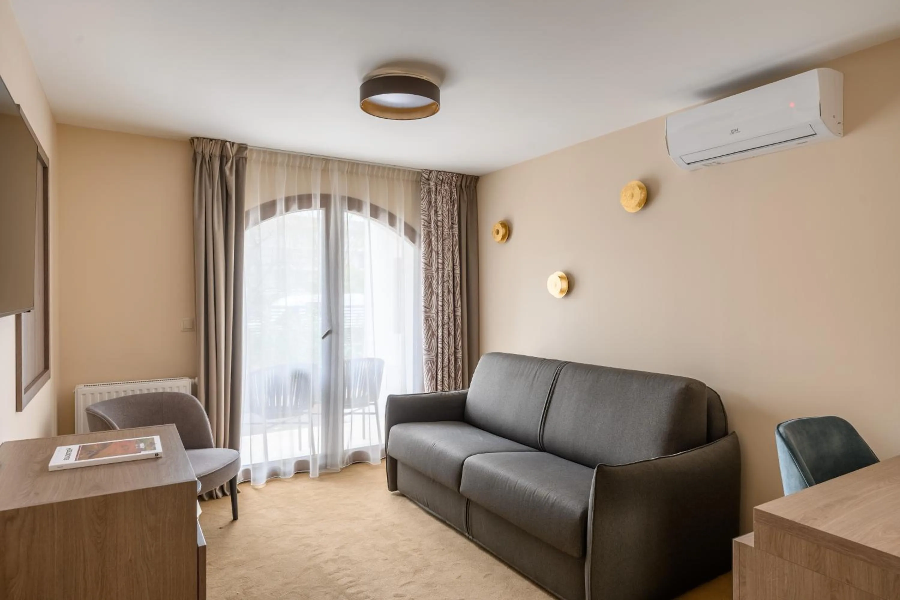 Living room in Kenese Bay Garden Resort & Conference
