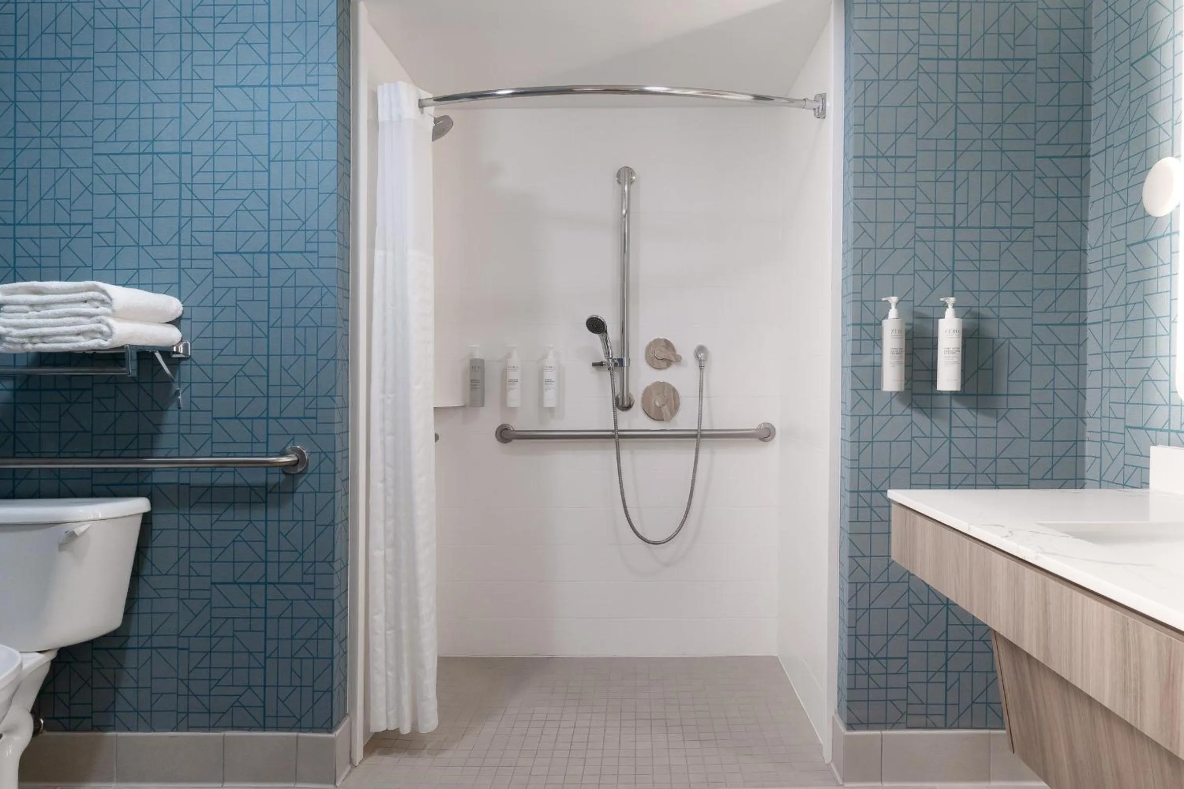 Bathroom in Homewood Suites by Hilton Ontario Rancho Cucamonga