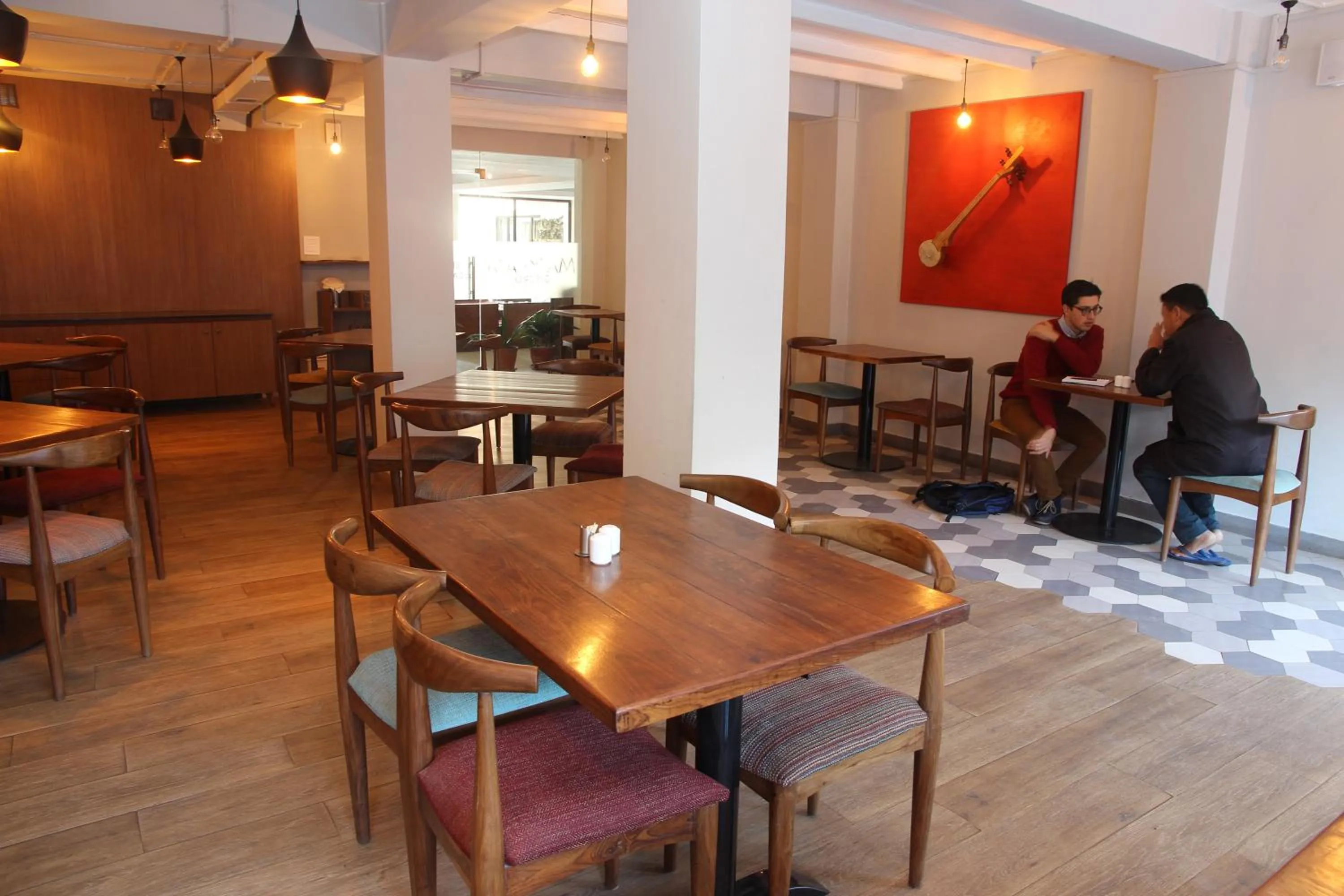 Restaurant/places to eat in Potala Guest House