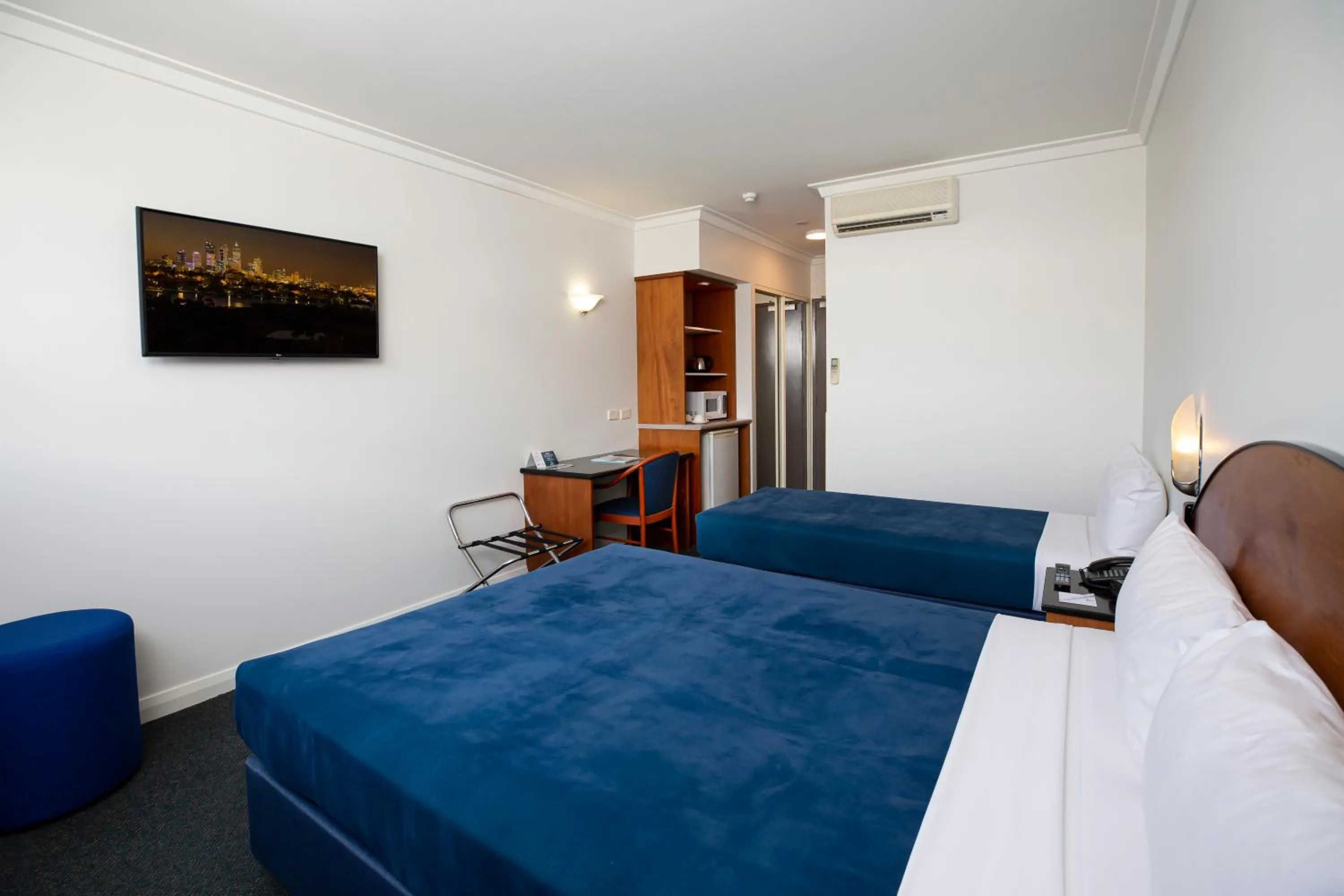 Bedroom, Bed in Great Southern Hotel Perth
