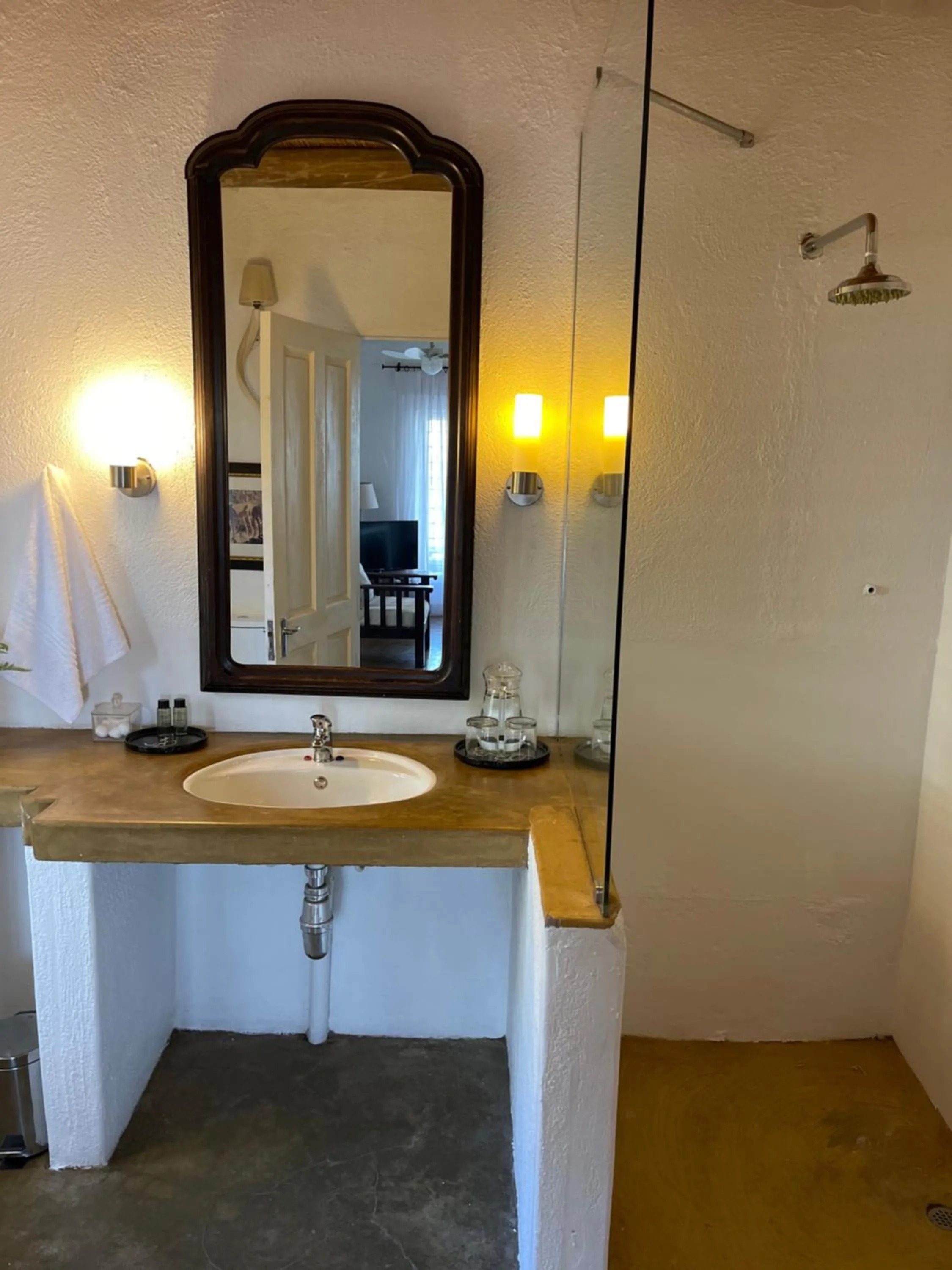 Shower in Ashbourne Country Escape Hazyview