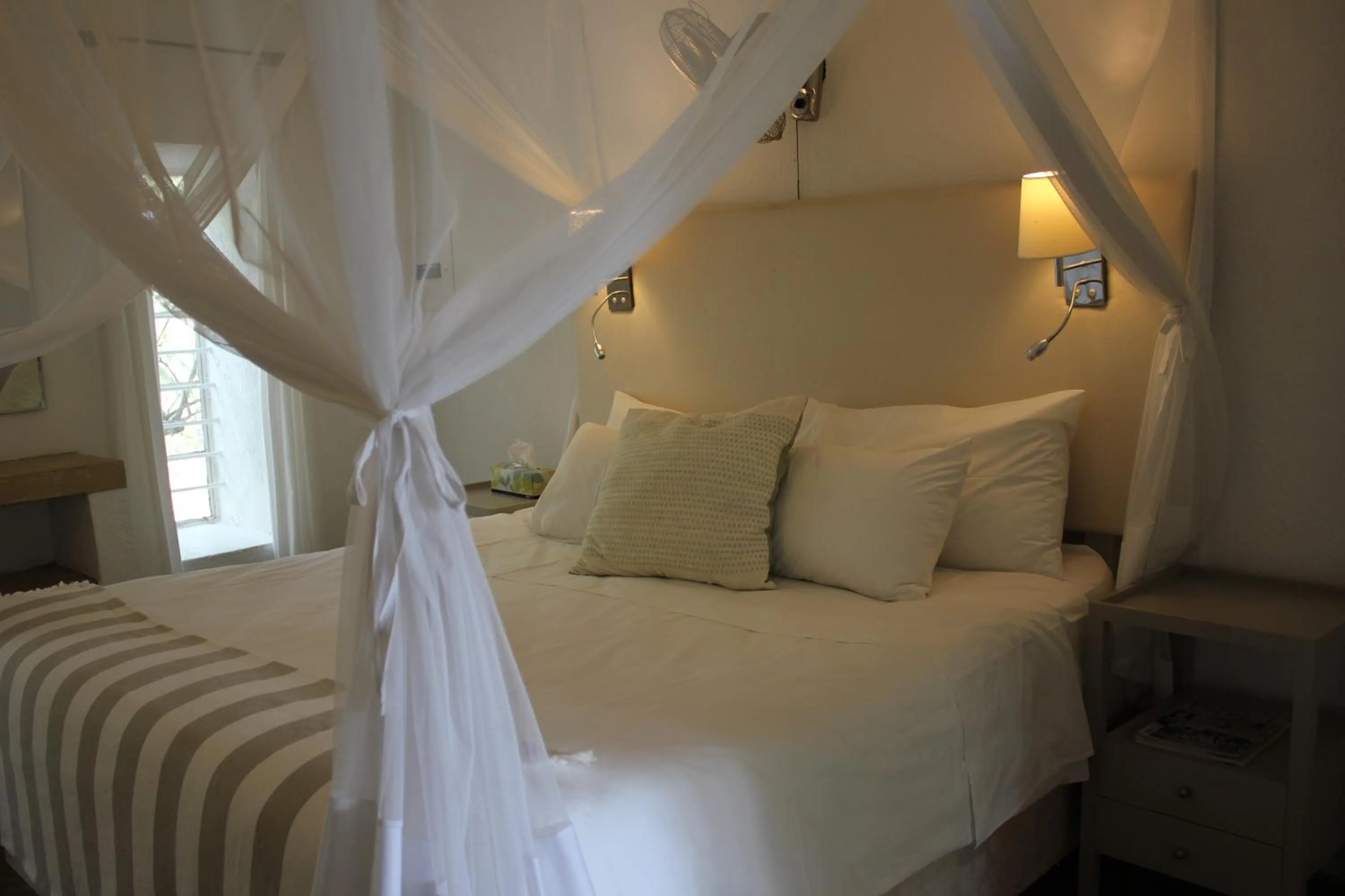 Decorative detail, Bed in Ashbourne Country Escape Hazyview