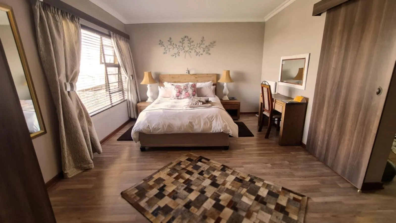 Bedroom, Bed in Klein Bosveld Guest House