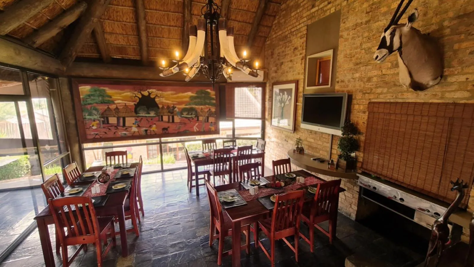 Dining area in Klein Bosveld Guest House