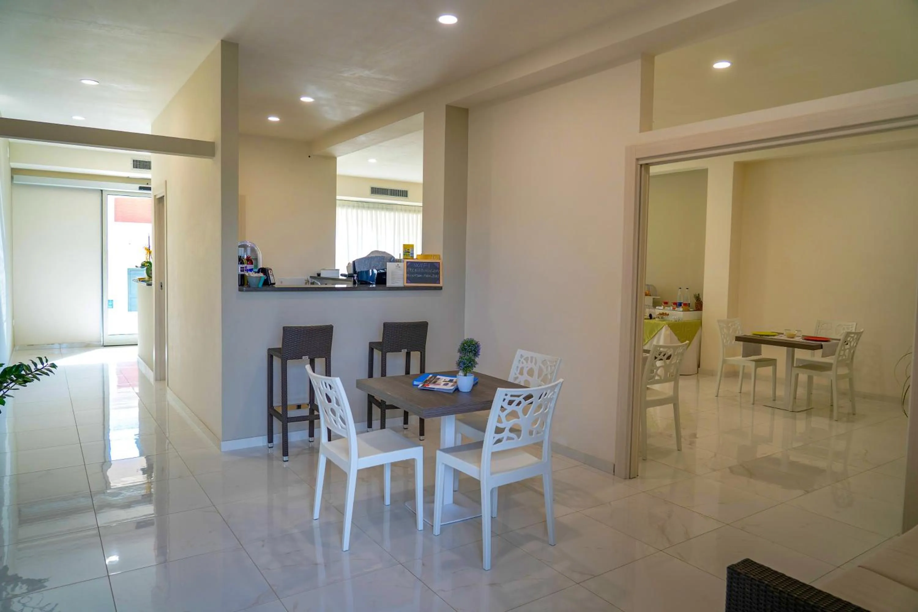 Communal lounge/ TV room in Le Murge Del Salento Hotel b&b Depandance