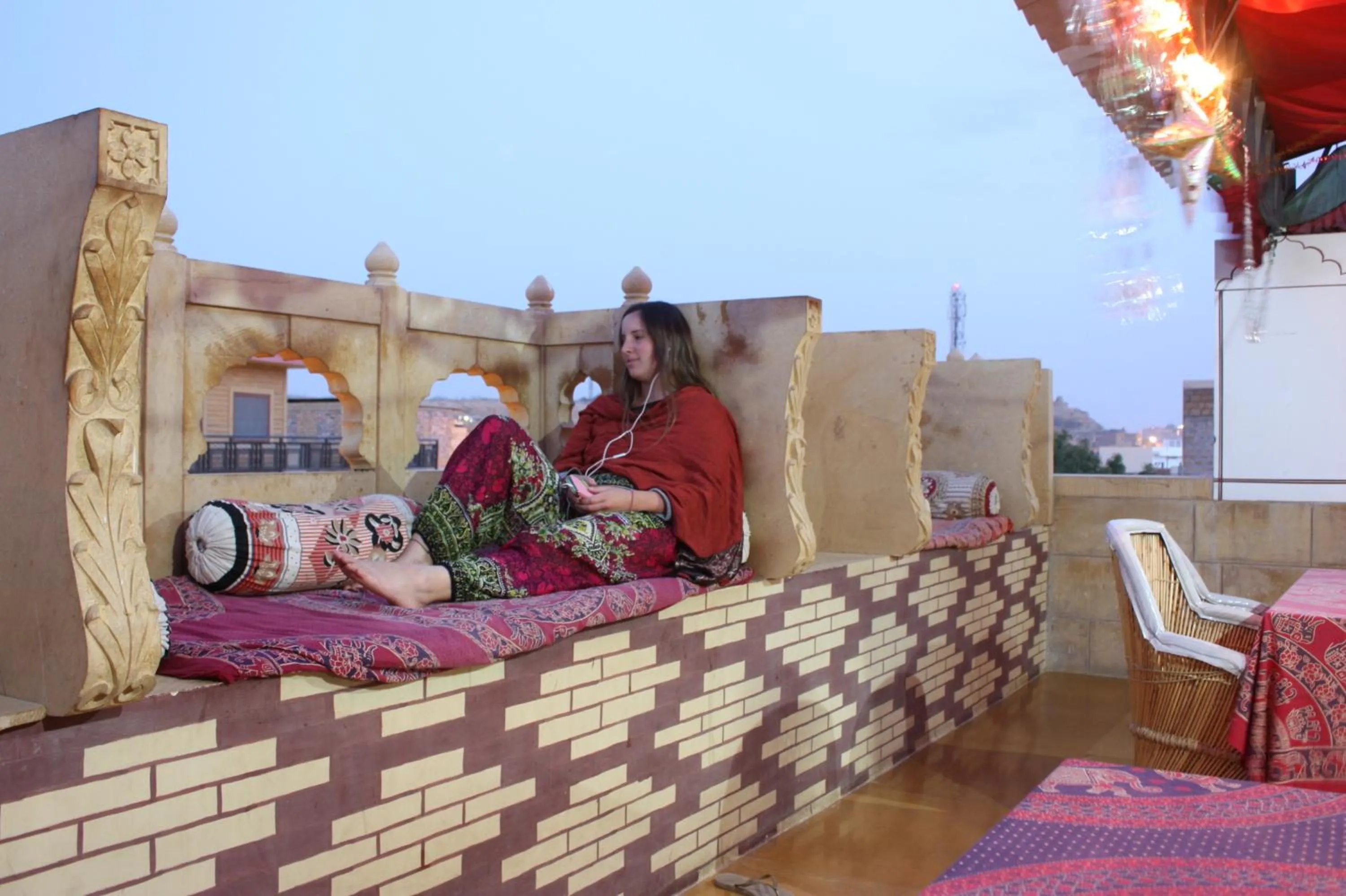 Restaurant/places to eat in Hotel Sanjay Villas