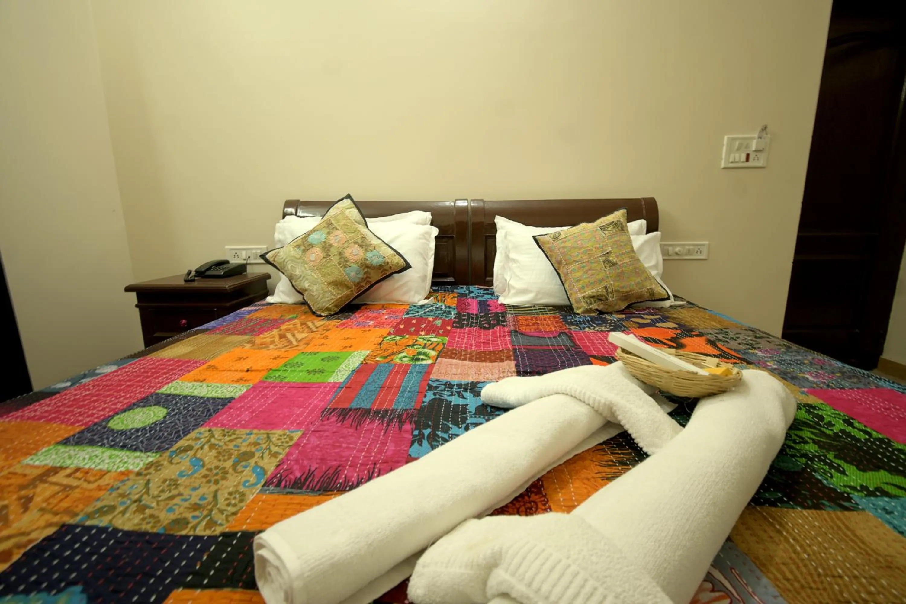 Bed in Hotel Sanjay Villas