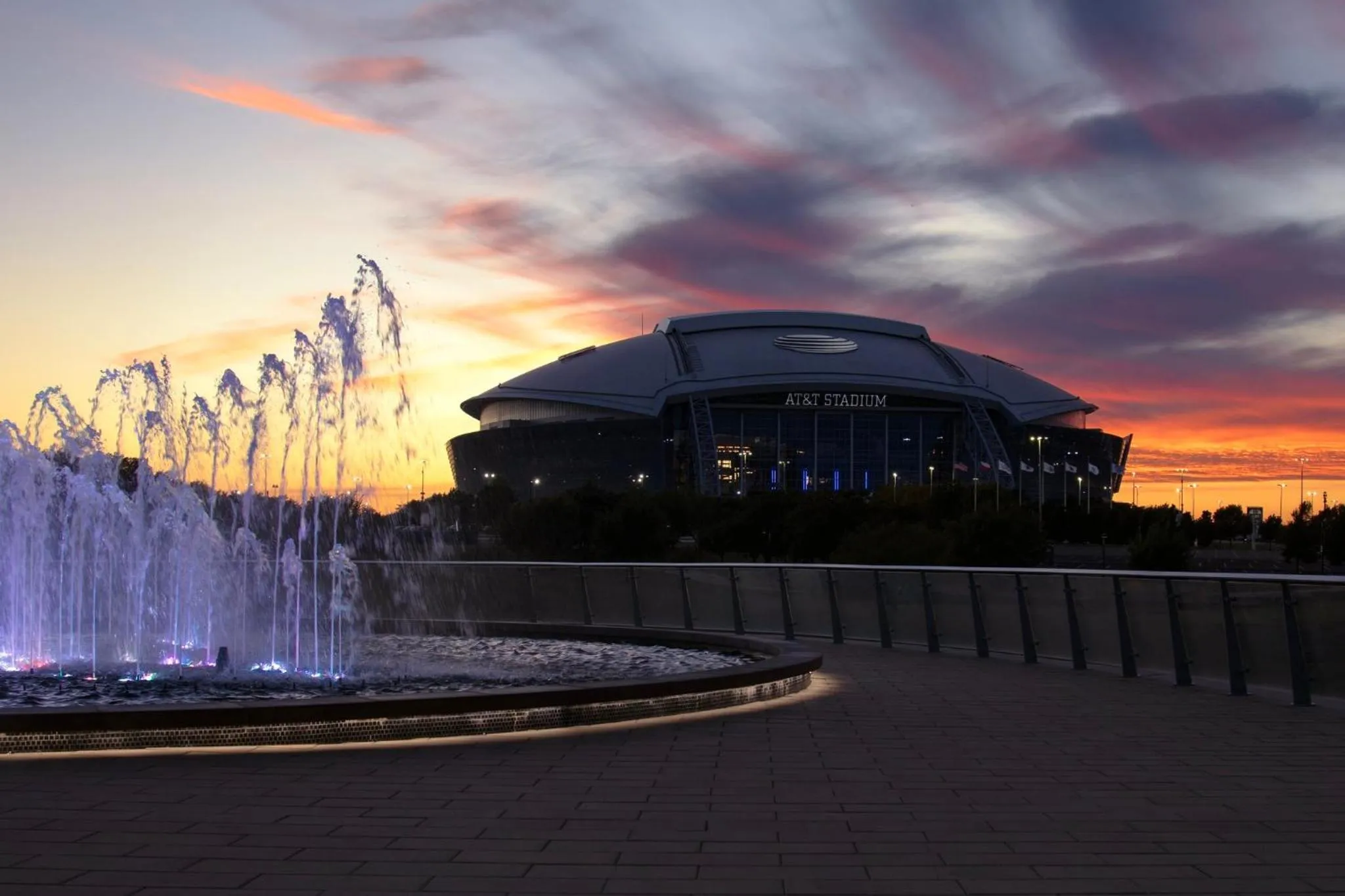 Lounge or bar in Live! by Loews - Arlington, TX