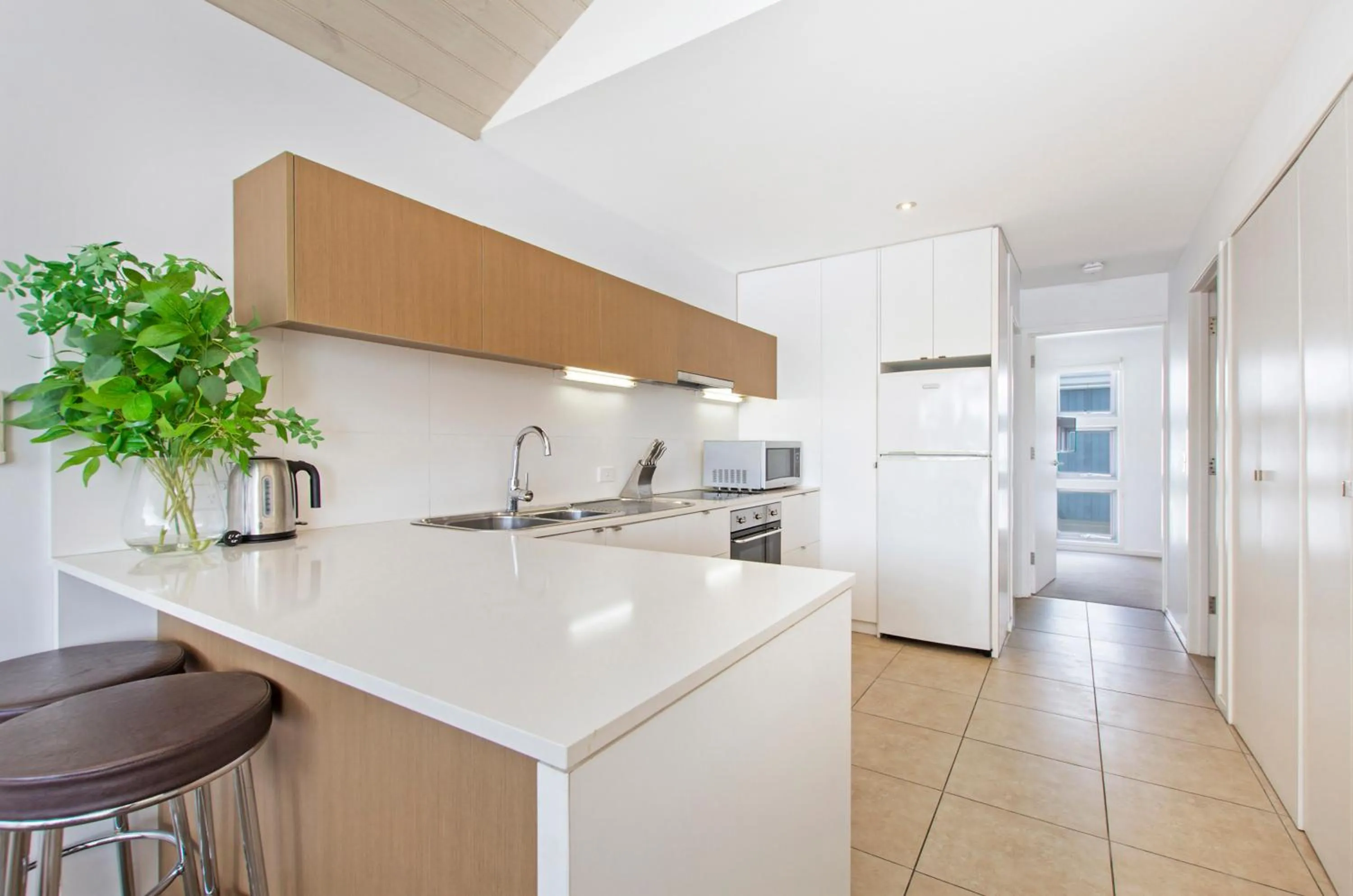 Kitchen or kitchenette in The Victoria Apartments