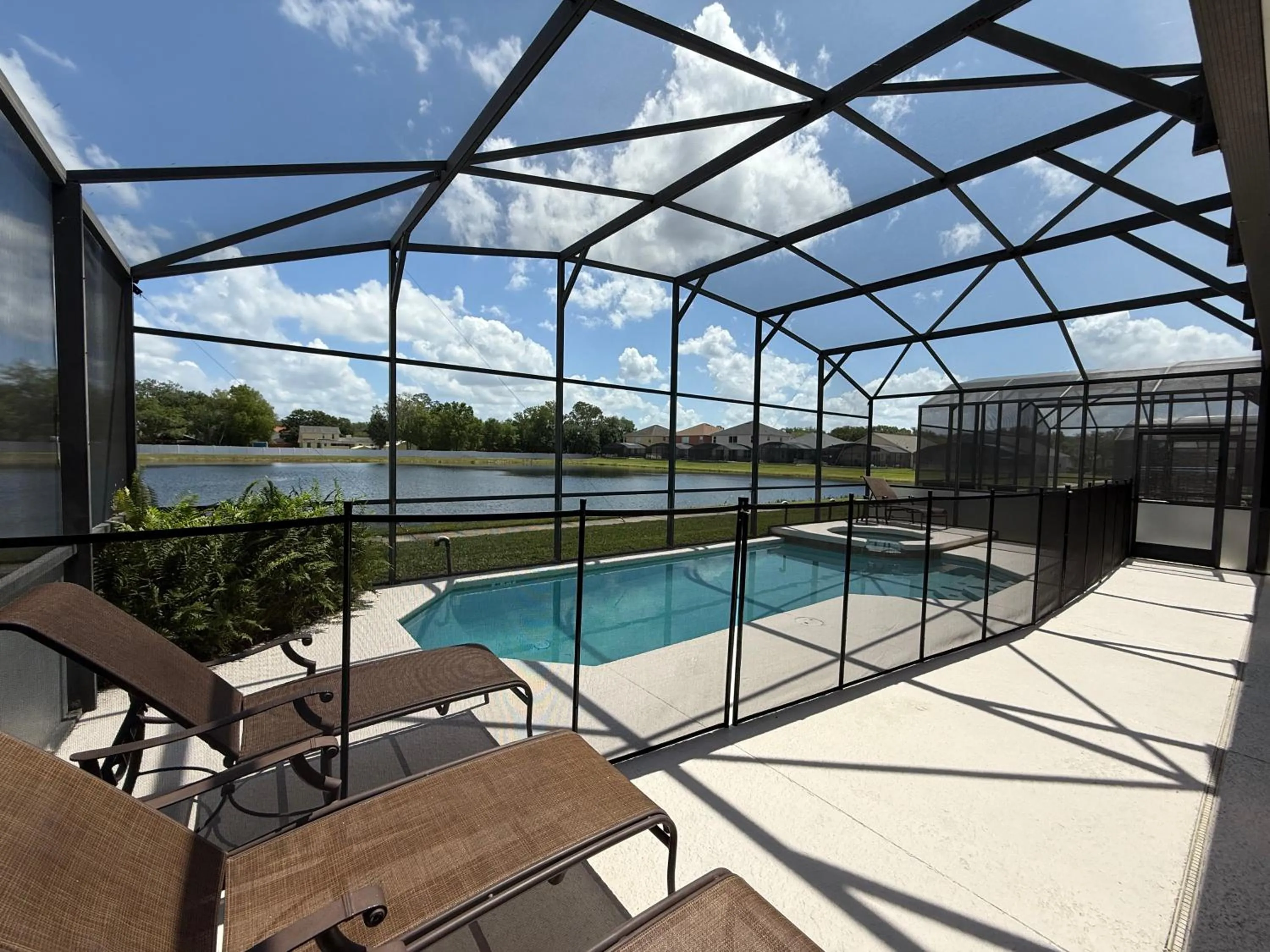 Patio in Seasons Villa 6 bedrooms, 4 masters and water view