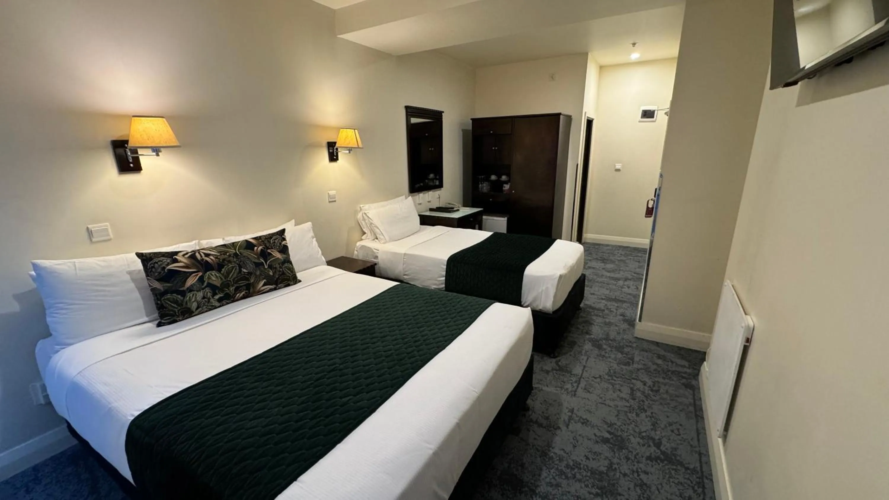 Bedroom, Bed in Trinity Hotel