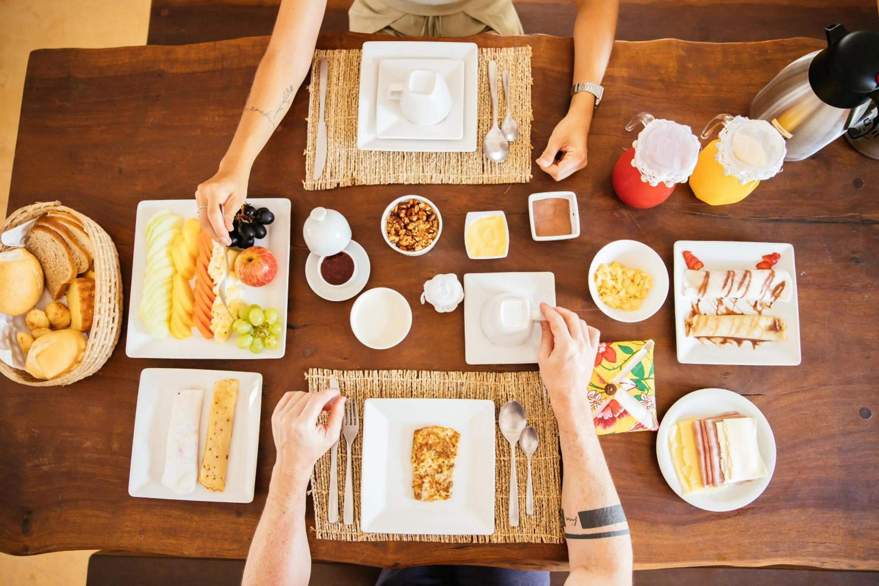 Food and drinks in CasaLô Hotel