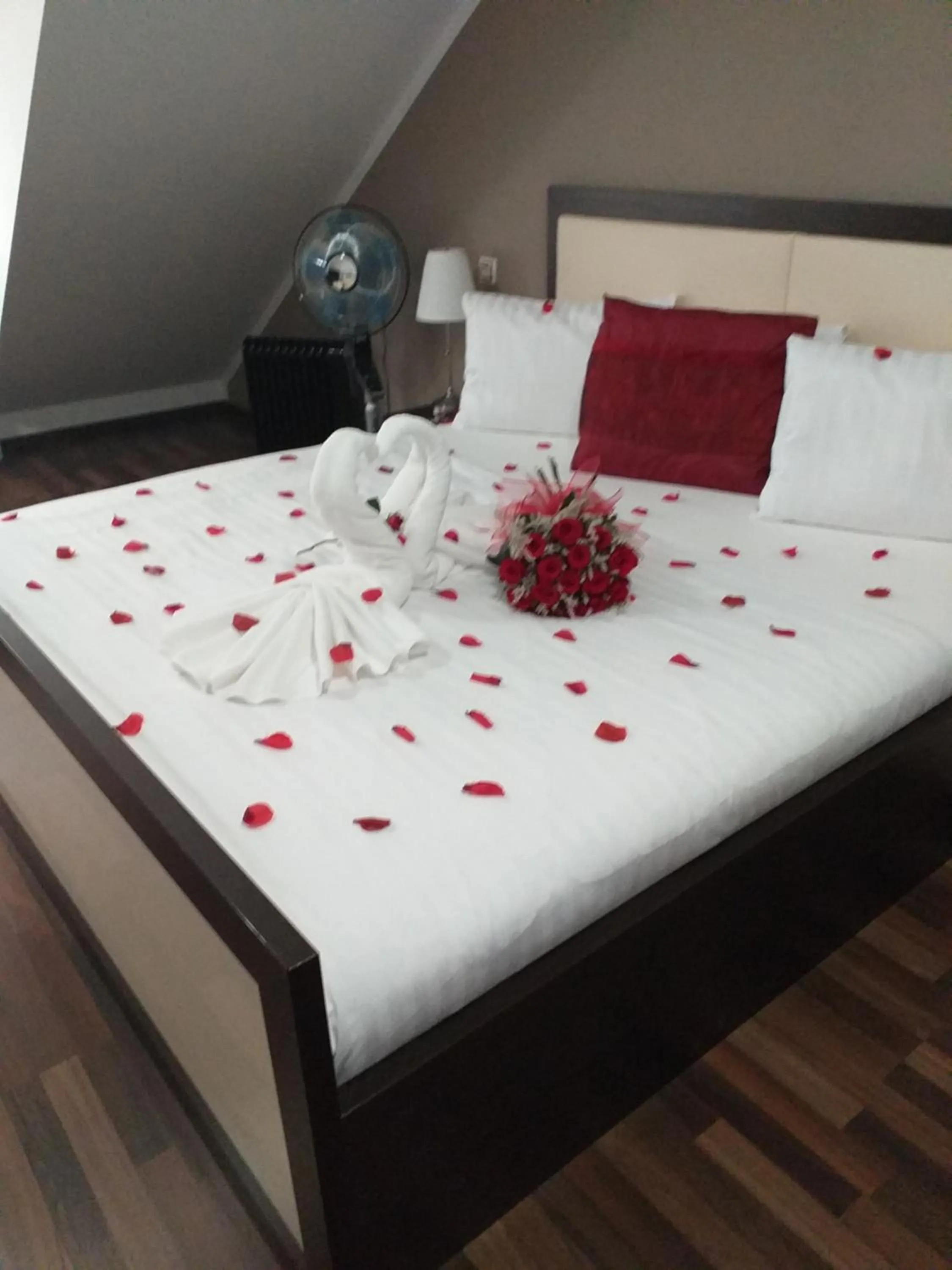 Bed in Garní Hotel Corona