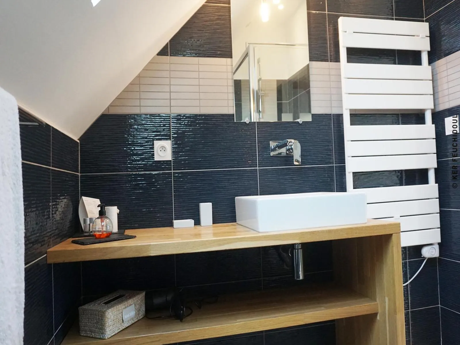 Bathroom in Ker Feuchidoul