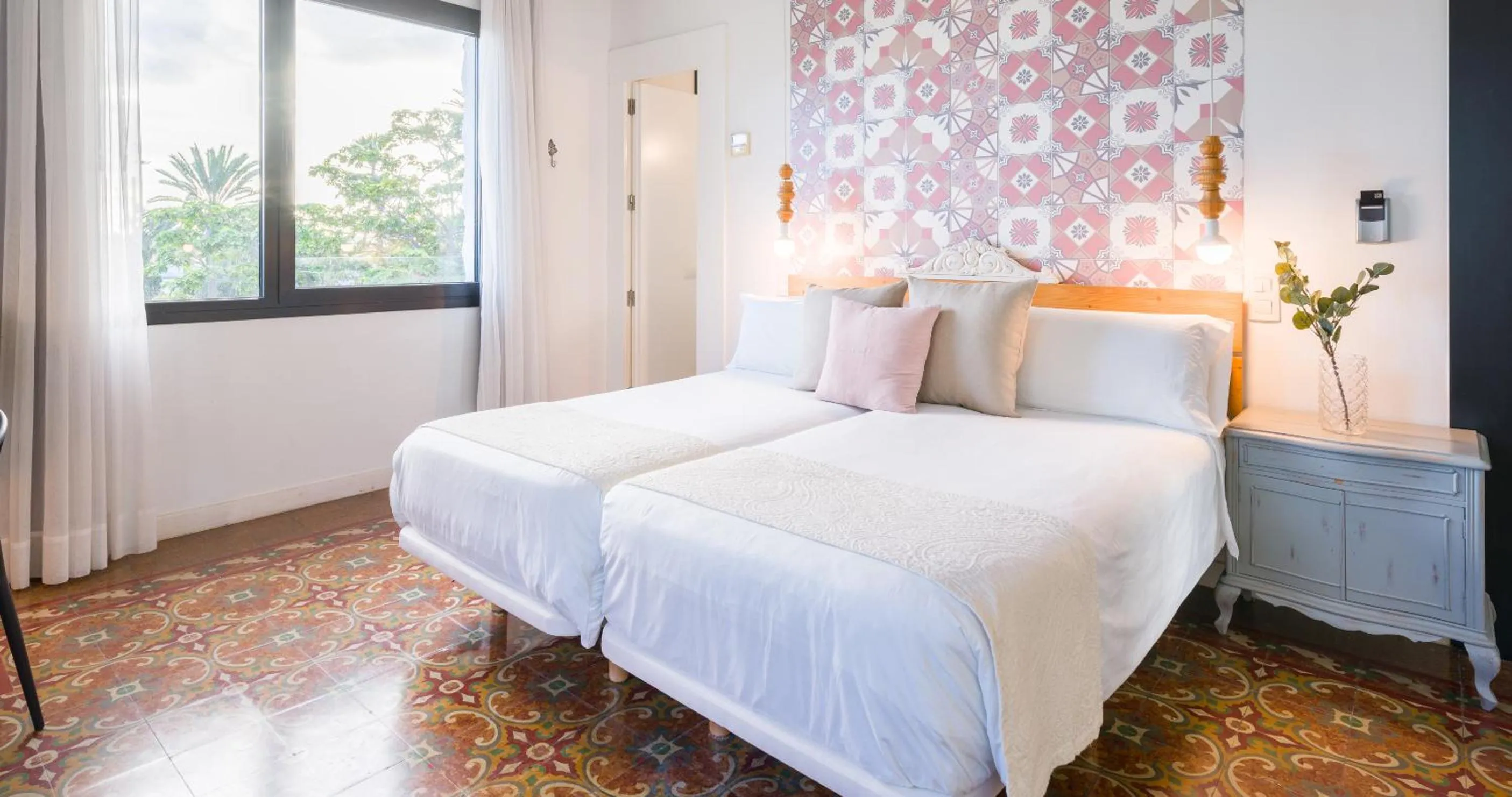 Bed in Hotel Catalina