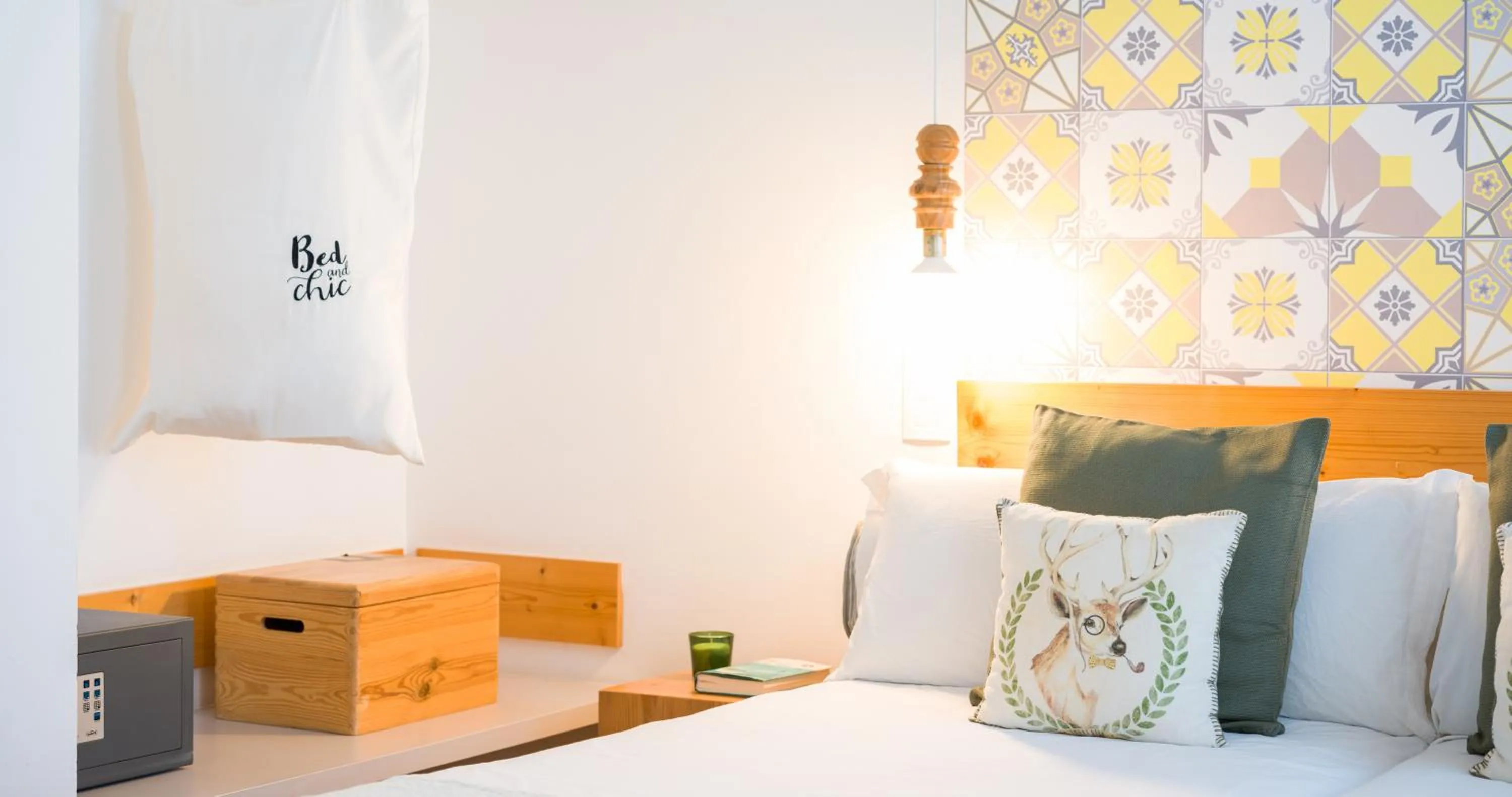 Bed in Hotel Catalina