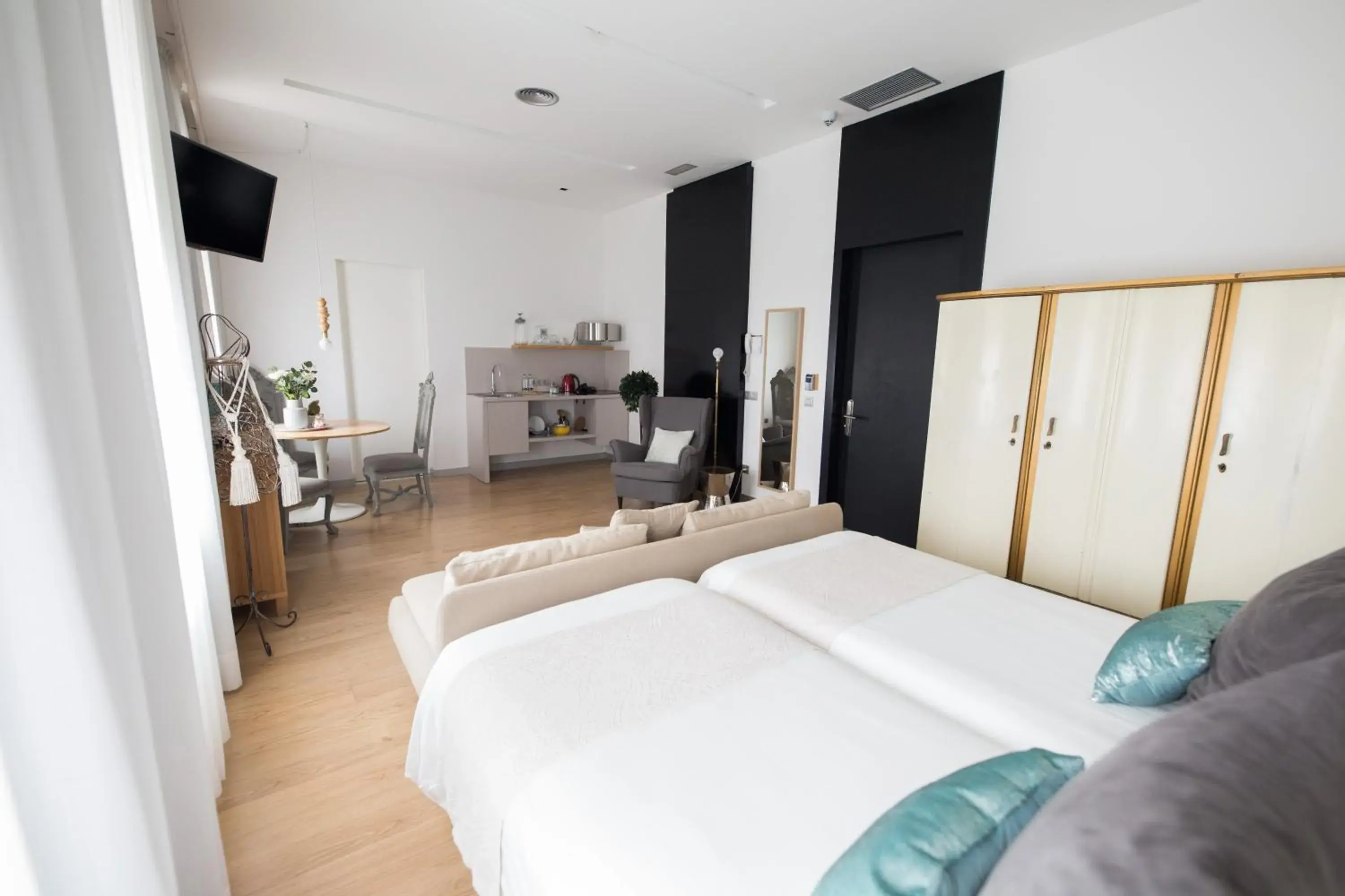 Junior Suite with views in Hotel Catalina Junior Suite with views in Hotel Catalina