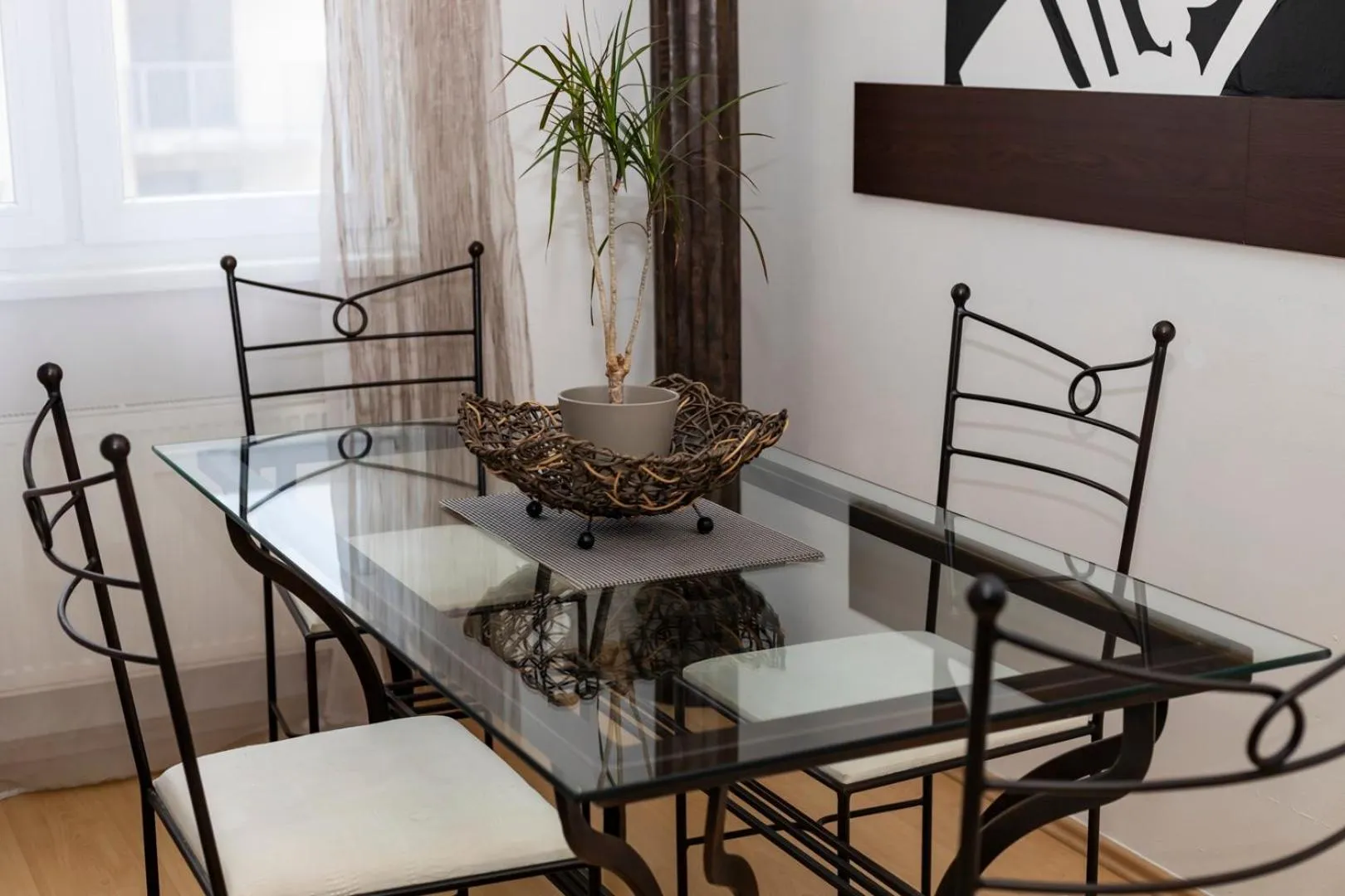 Dining area in Richie Apartment near Aquapark