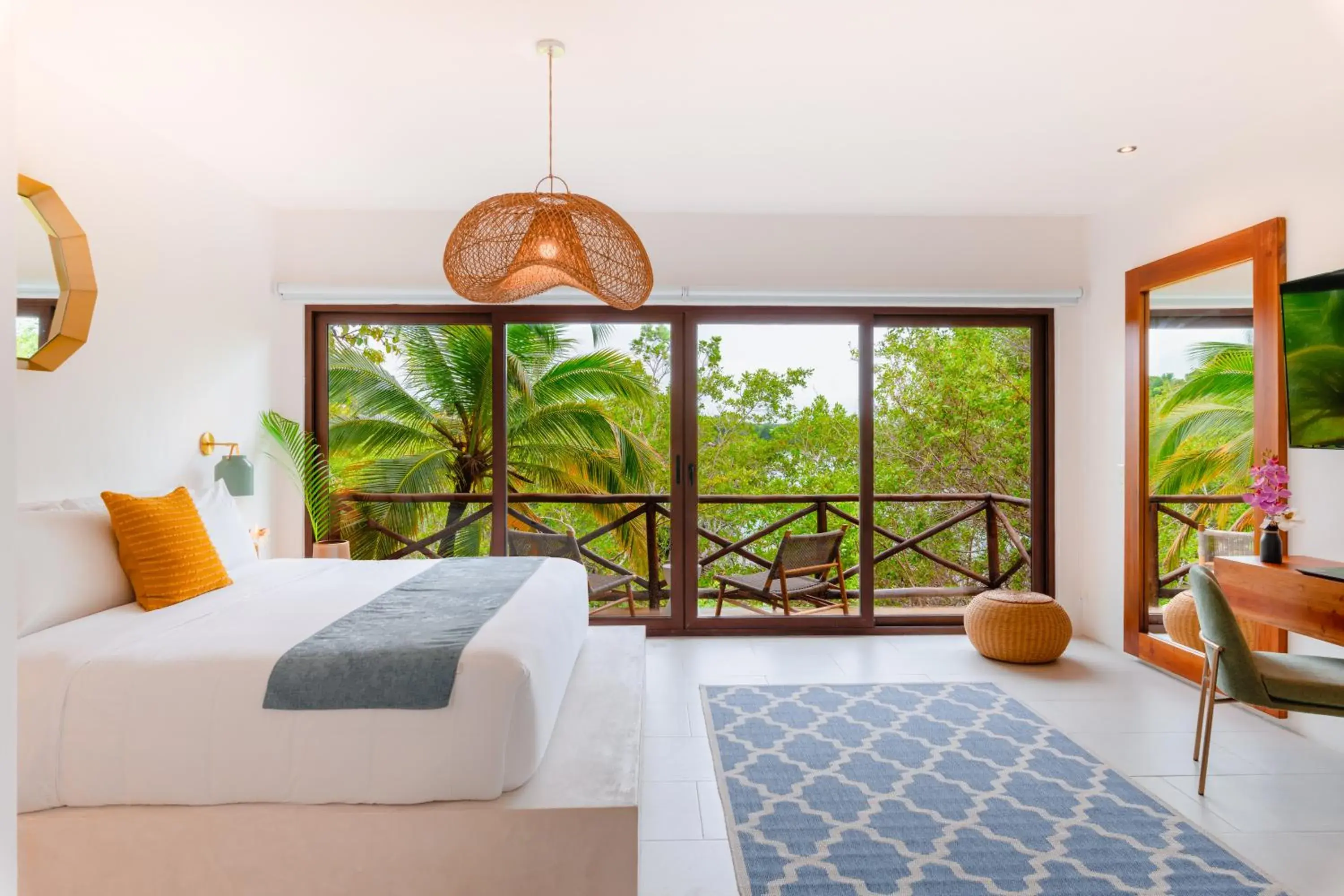 King Room with Lake View in Azulea Bacalar Hotel & Spa - Lagoon Front King Room with Lake View in Azulea Bacalar Hotel & Spa - Lagoon Front