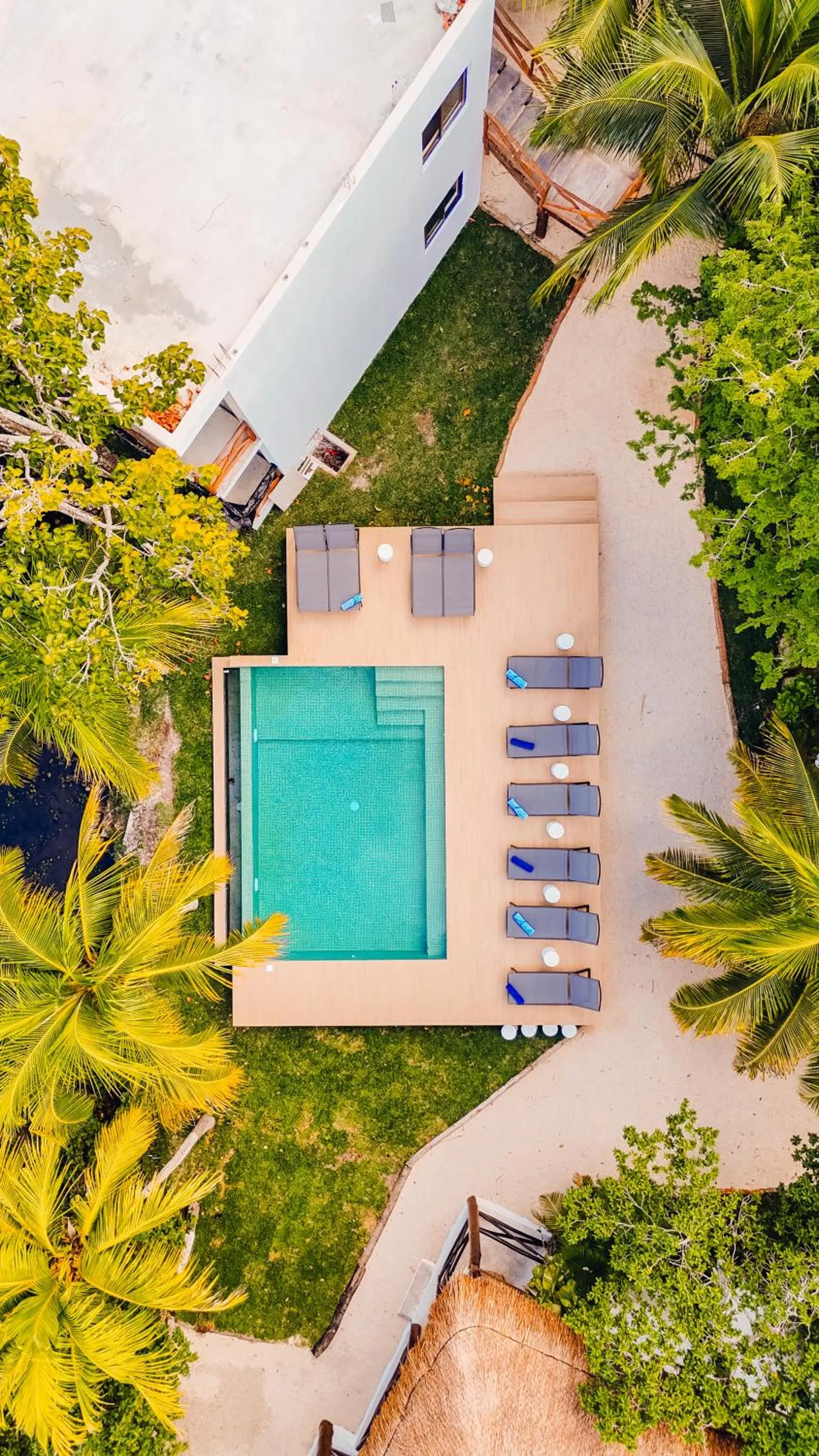 Day in Azulea Bacalar Hotel & Spa - Lagoon Front