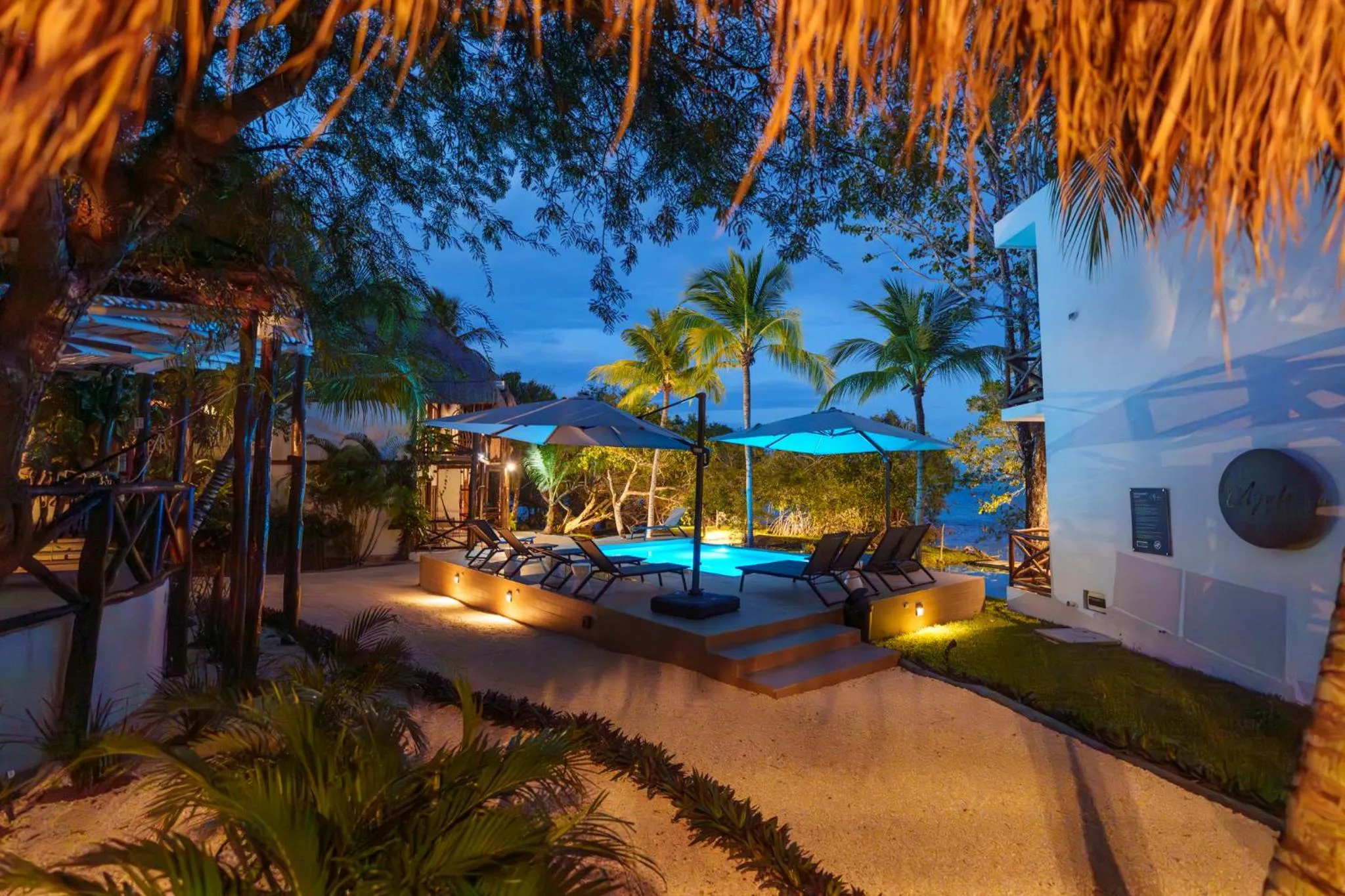 Night in Azulea Bacalar Hotel & Spa - Lagoon Front