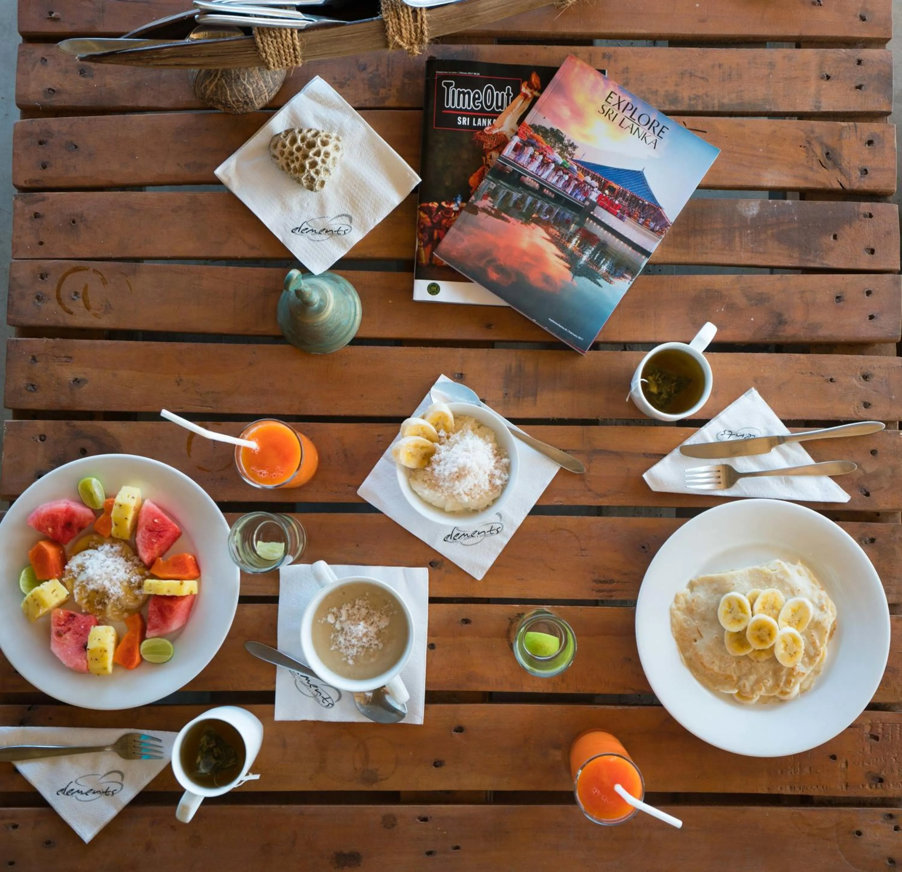 Food and drinks in Elements Beach & Nature Resort