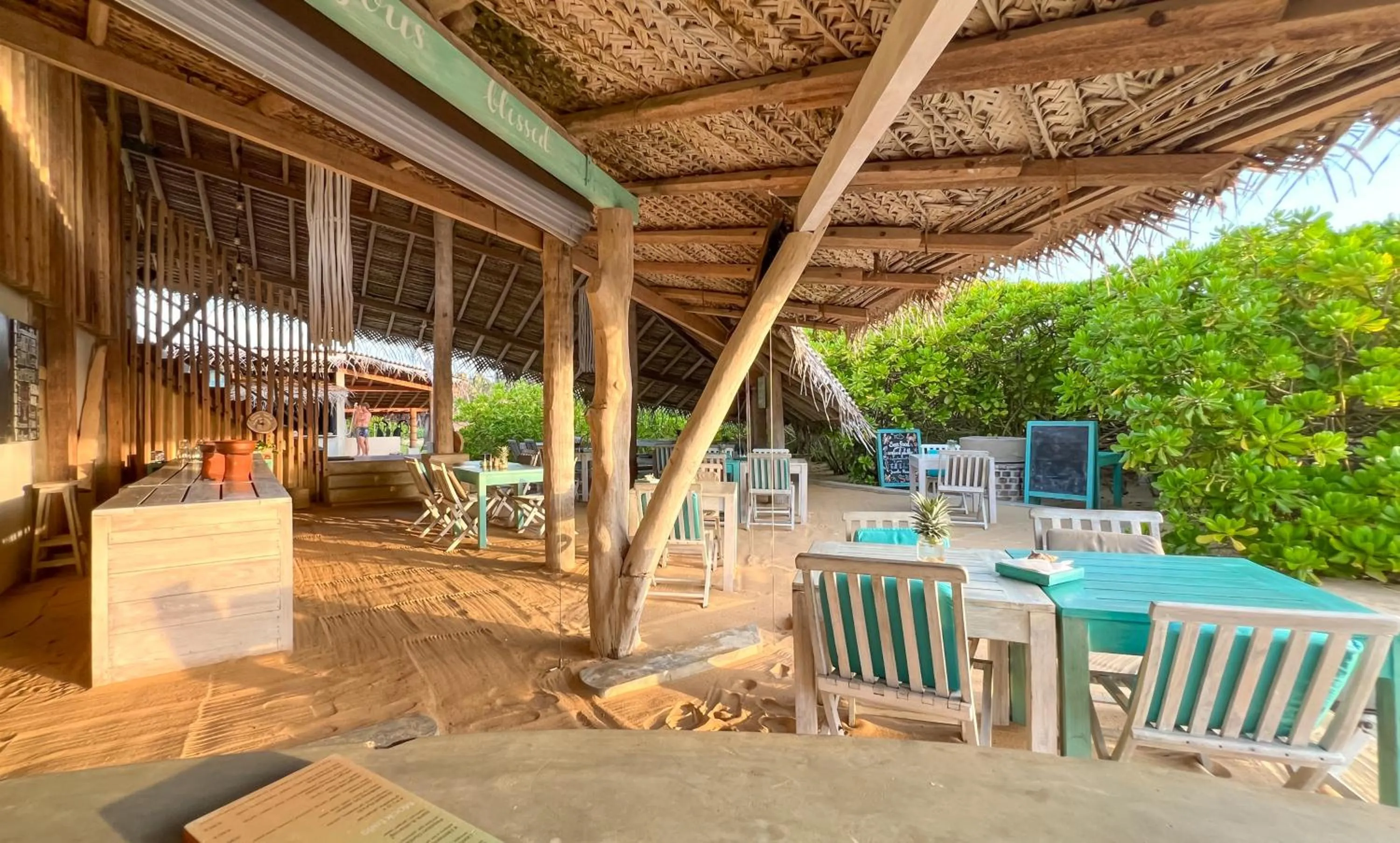 Restaurant/places to eat in Elements Beach & Nature Resort