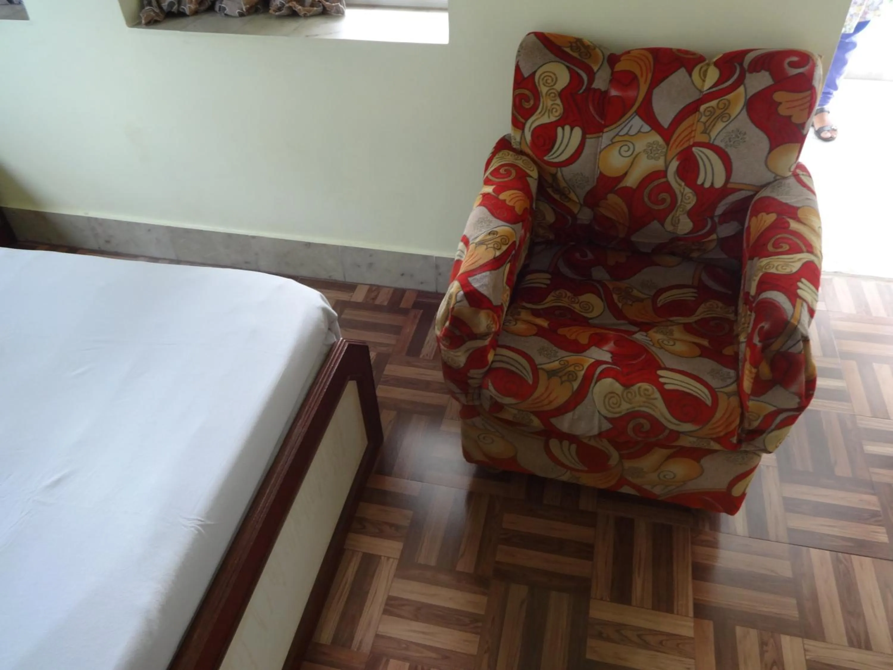 Seating area, Bed in Hotel Gandhara