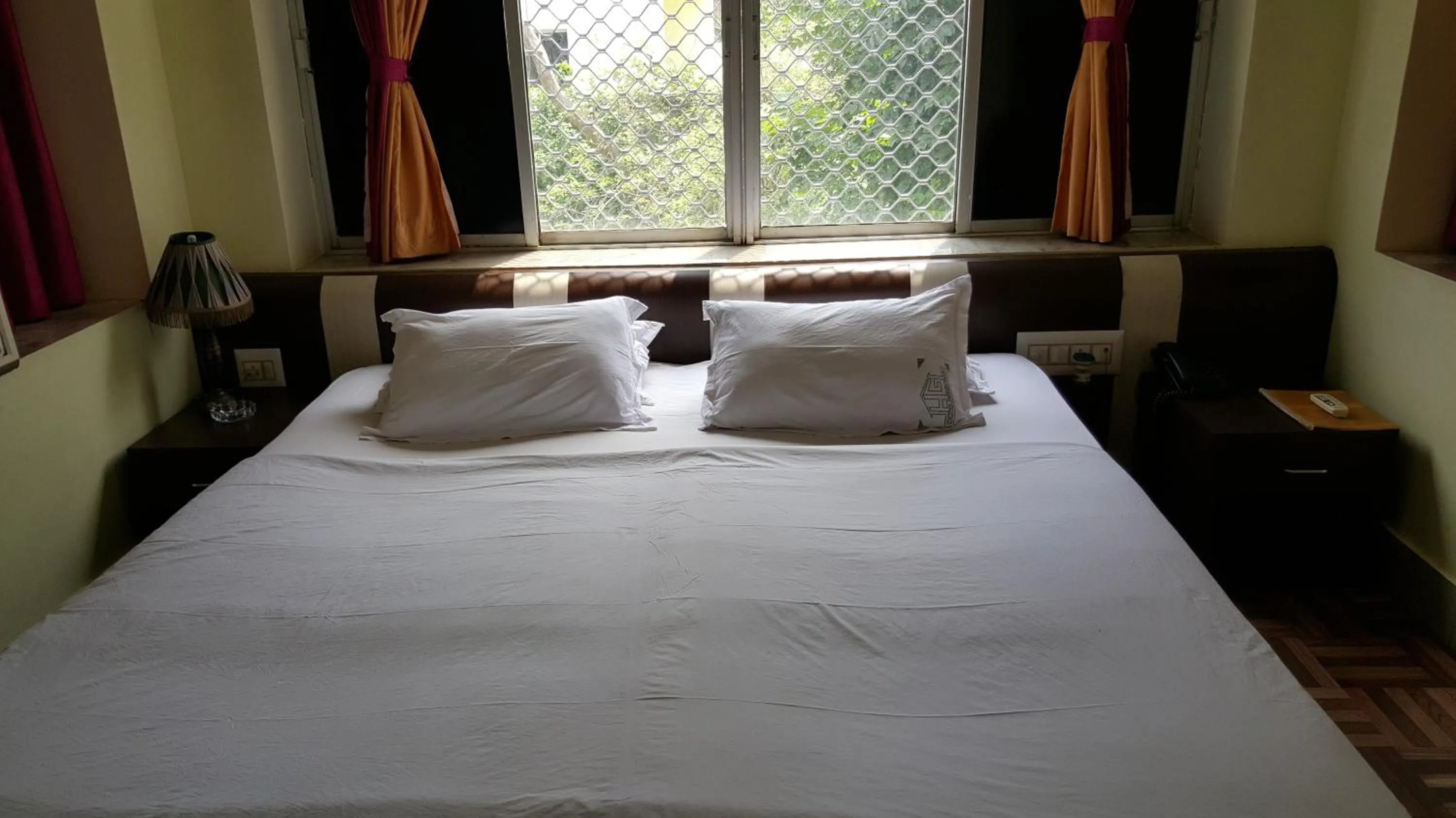 Bed in Hotel Gandhara