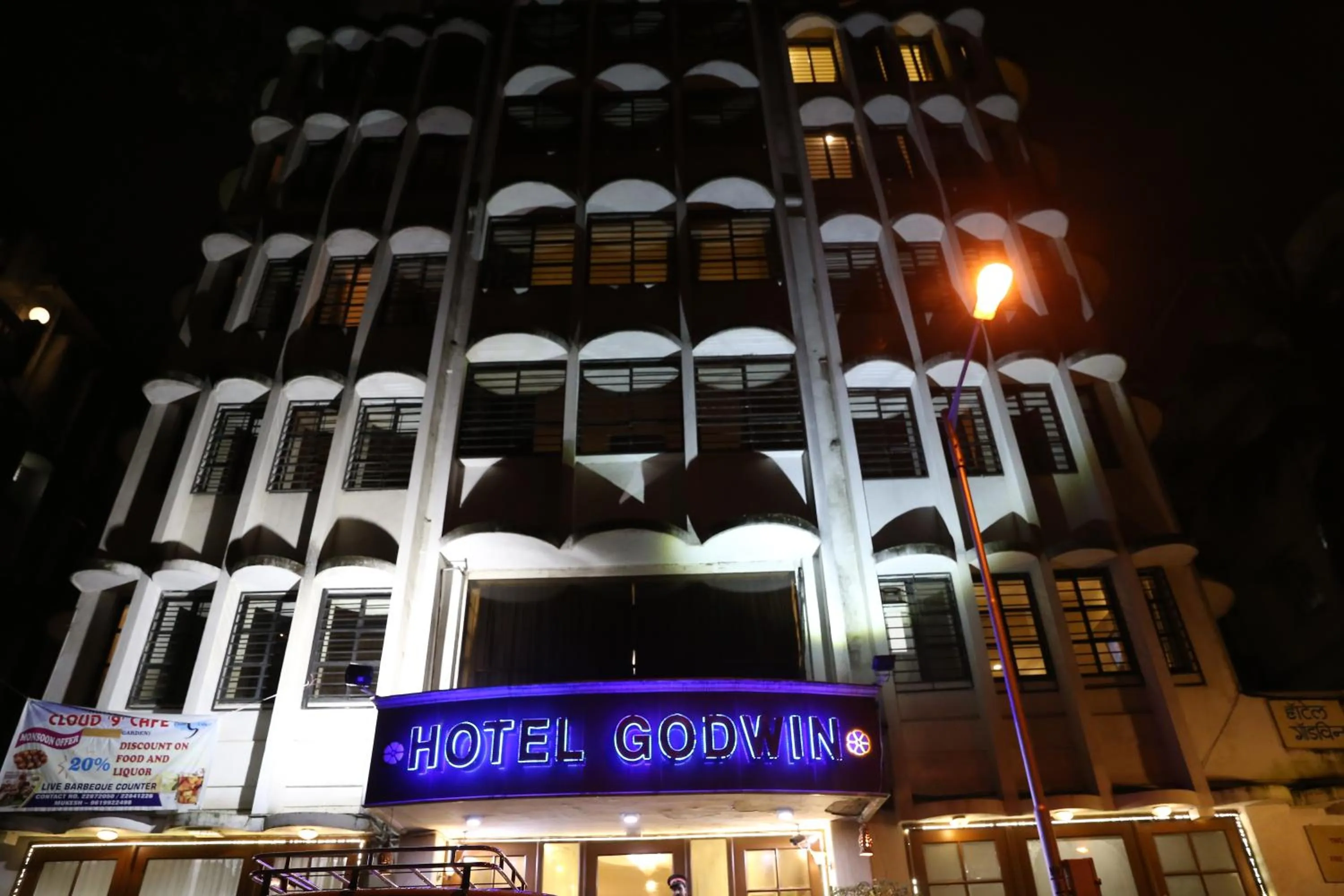 Facade/entrance in Hotel Godwin - Colaba