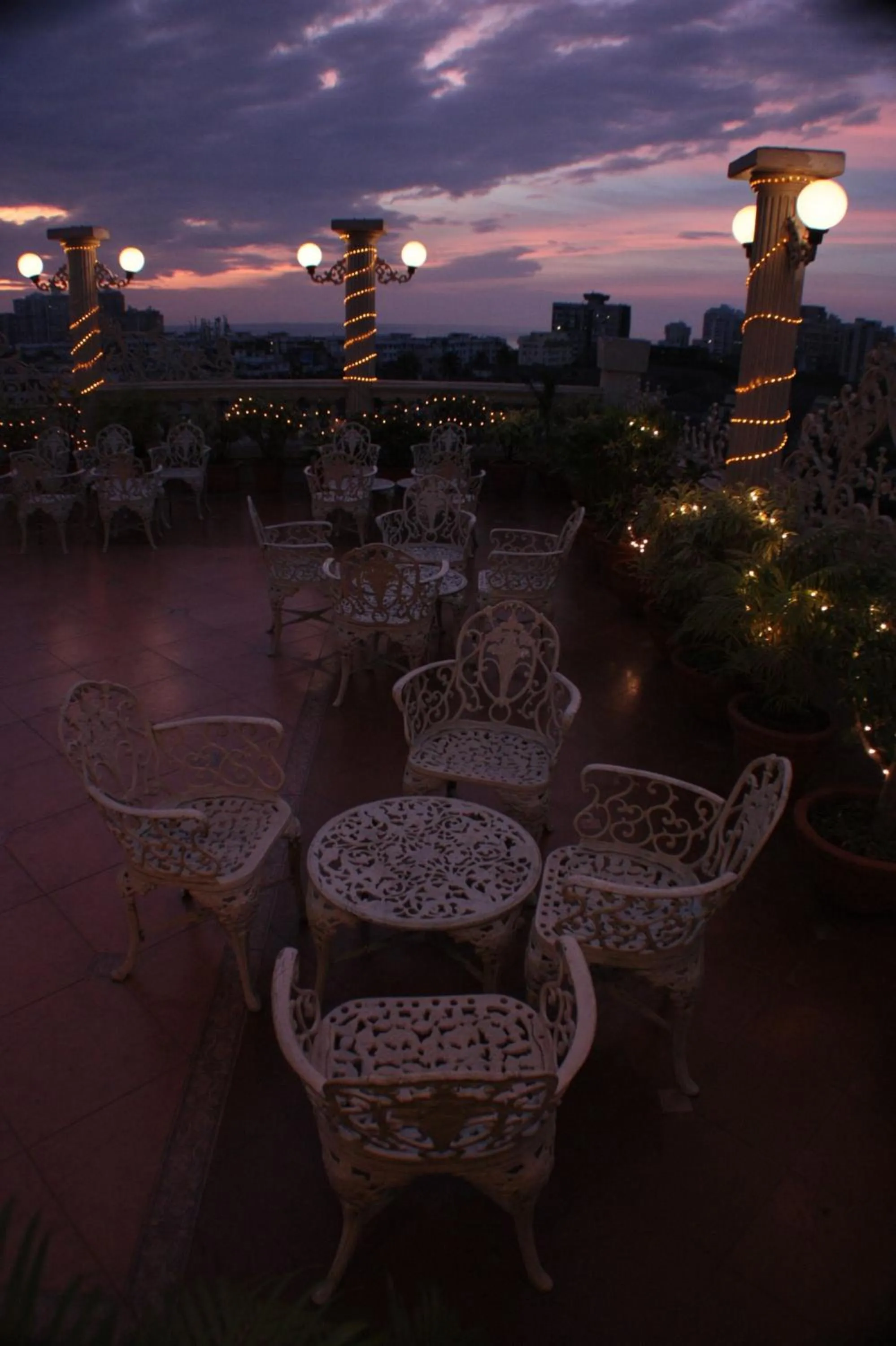 Patio in Hotel Godwin - Colaba