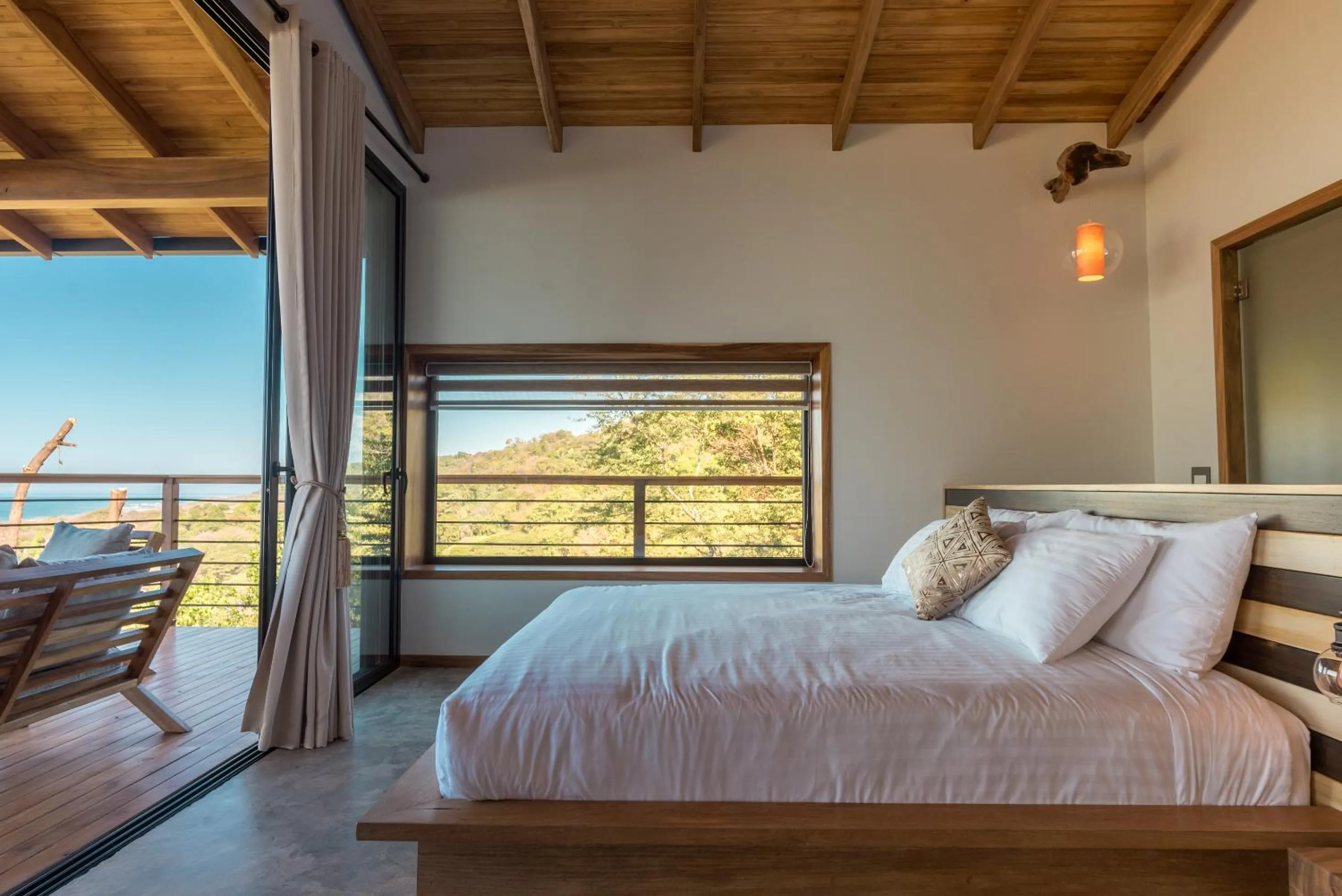 Balcony/Terrace, Bed in Vista del Alma Boutique - Adult Only