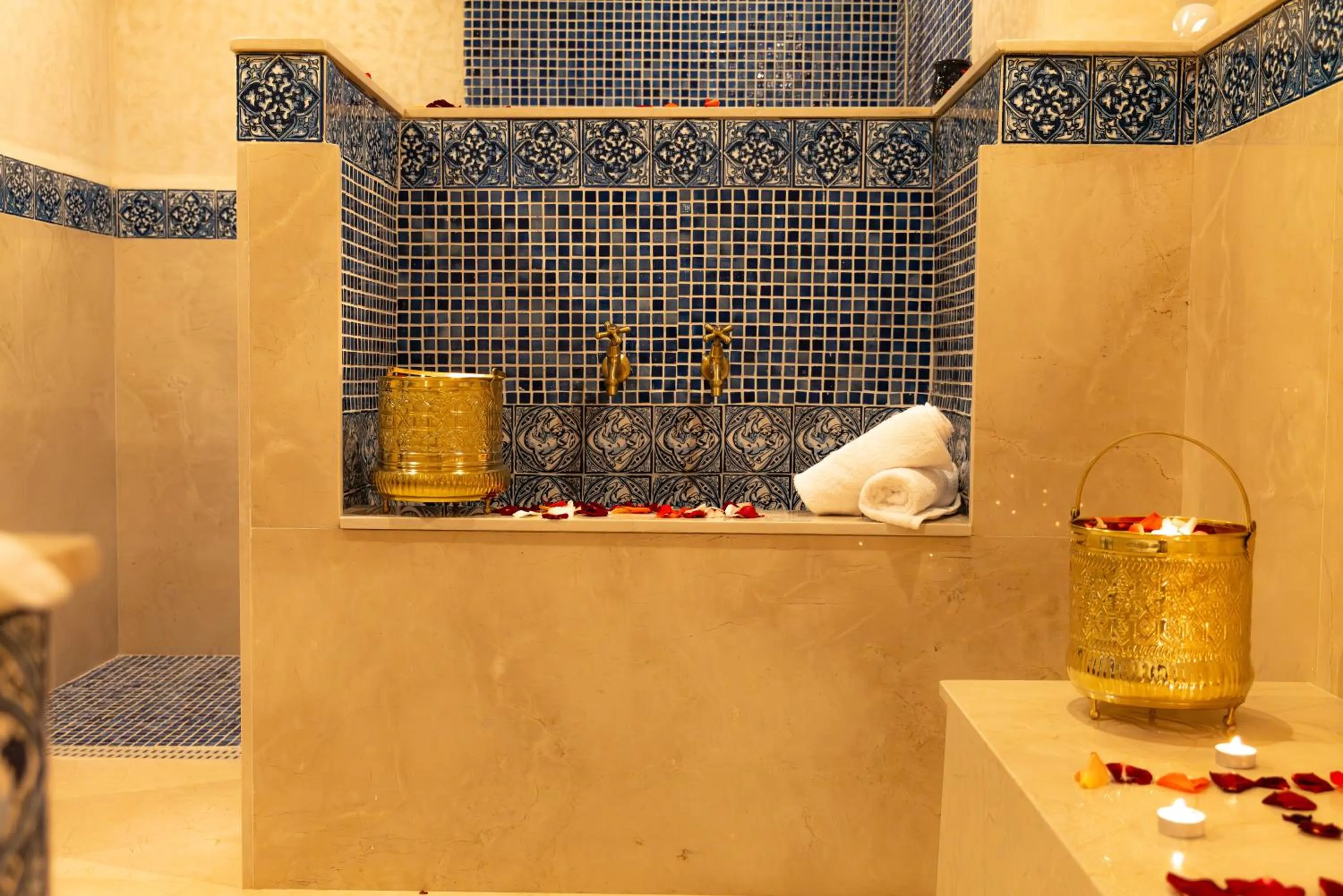 Steam room in Hotel LA PALOMA