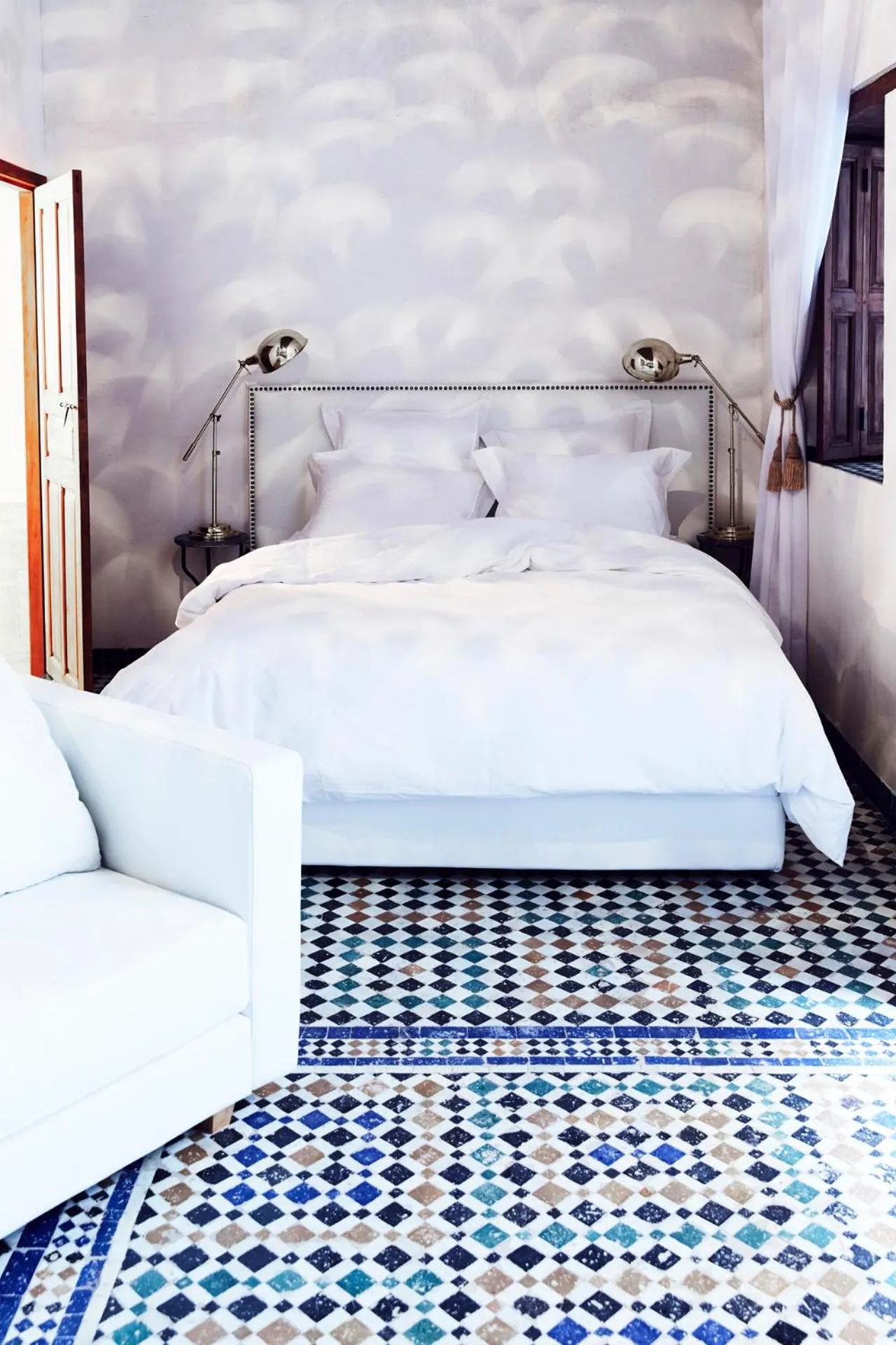 Bedroom, Bed in Chaq Chaq