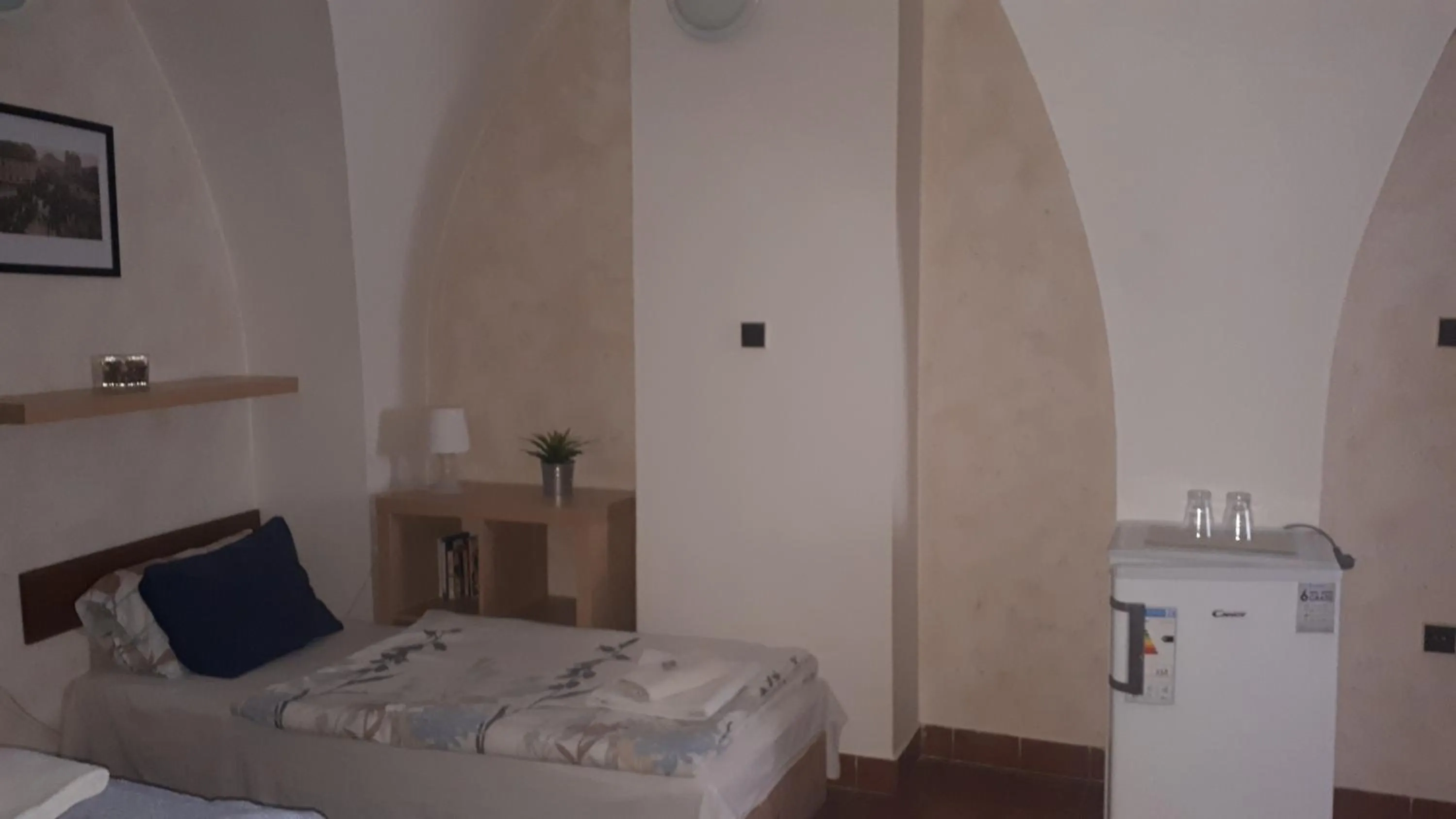 Triple Room with Private External Bathroom in Penzion a restaurace Modrá růže Tábor
