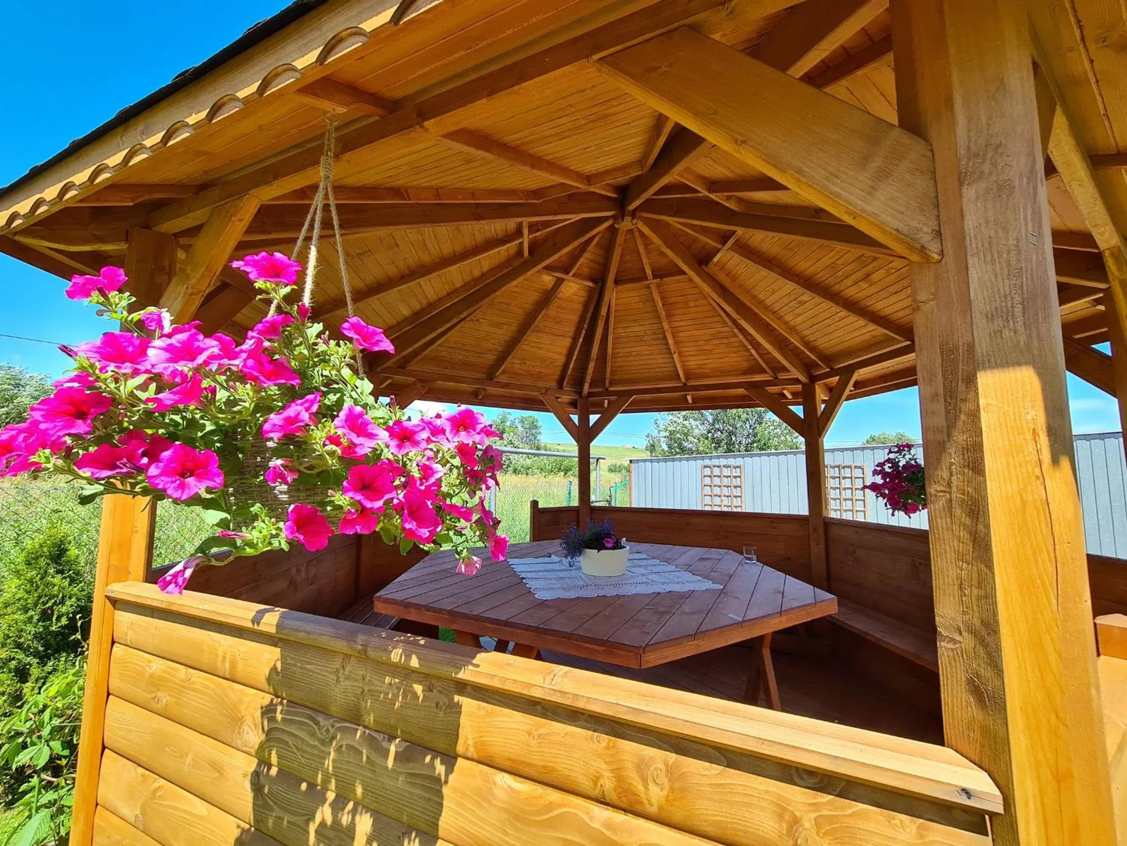 Property building in Willa Wrzos