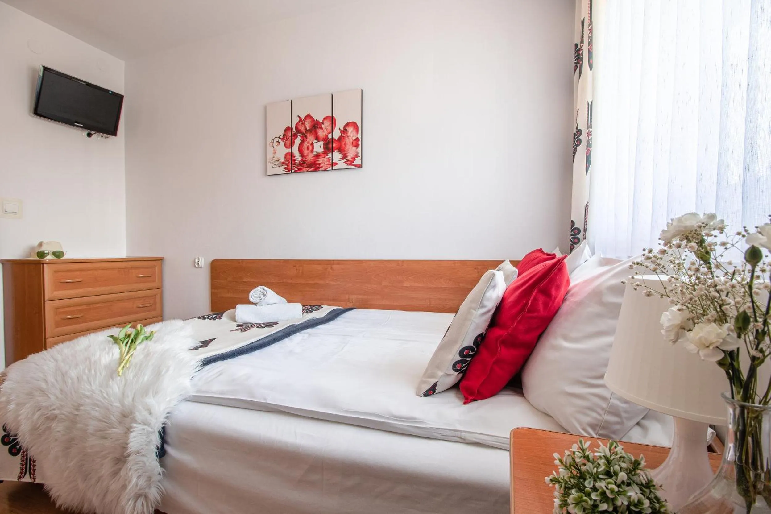 Photo of the whole room, Bed in Willa Wrzos