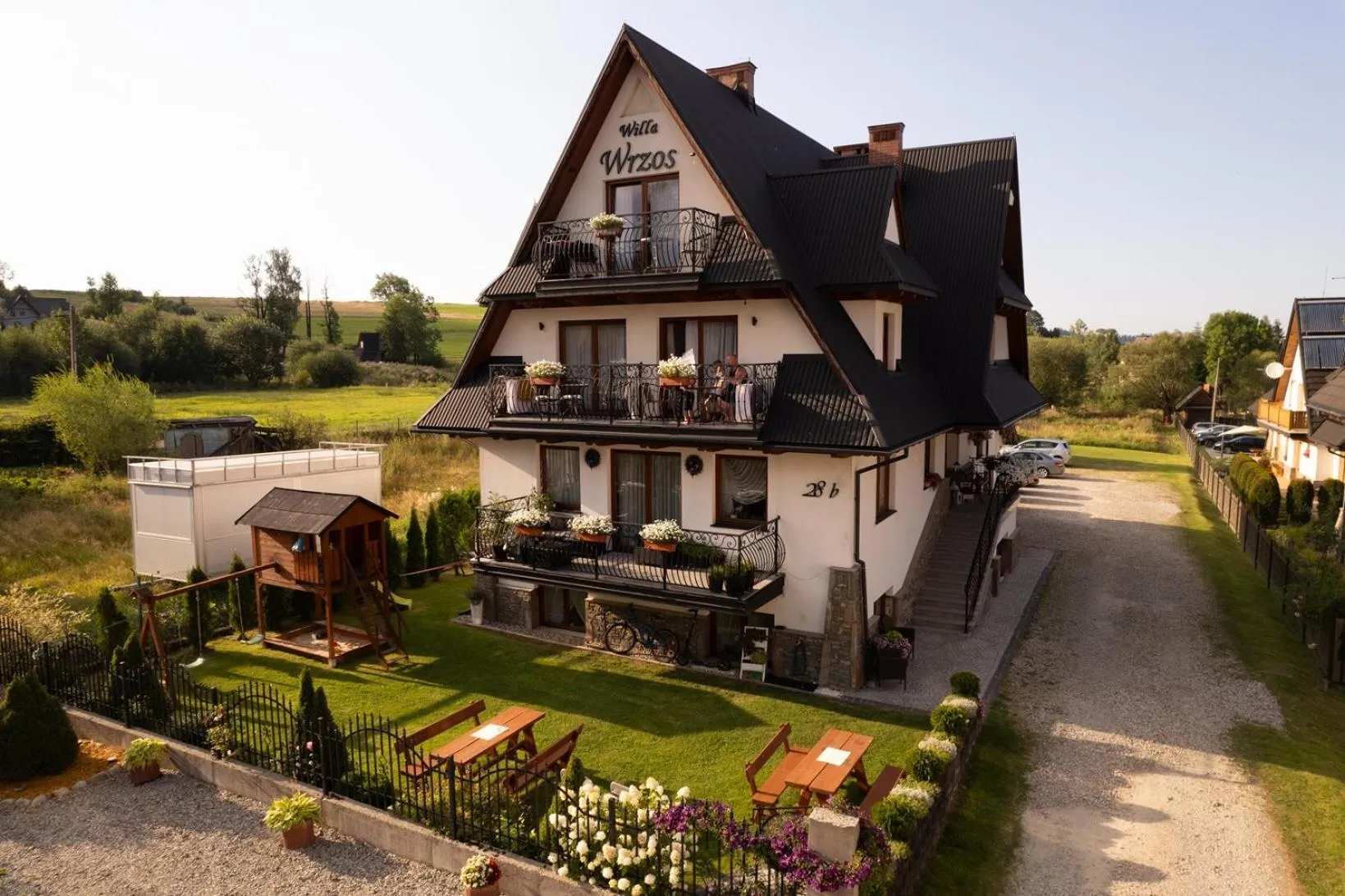 Garden in Willa Wrzos