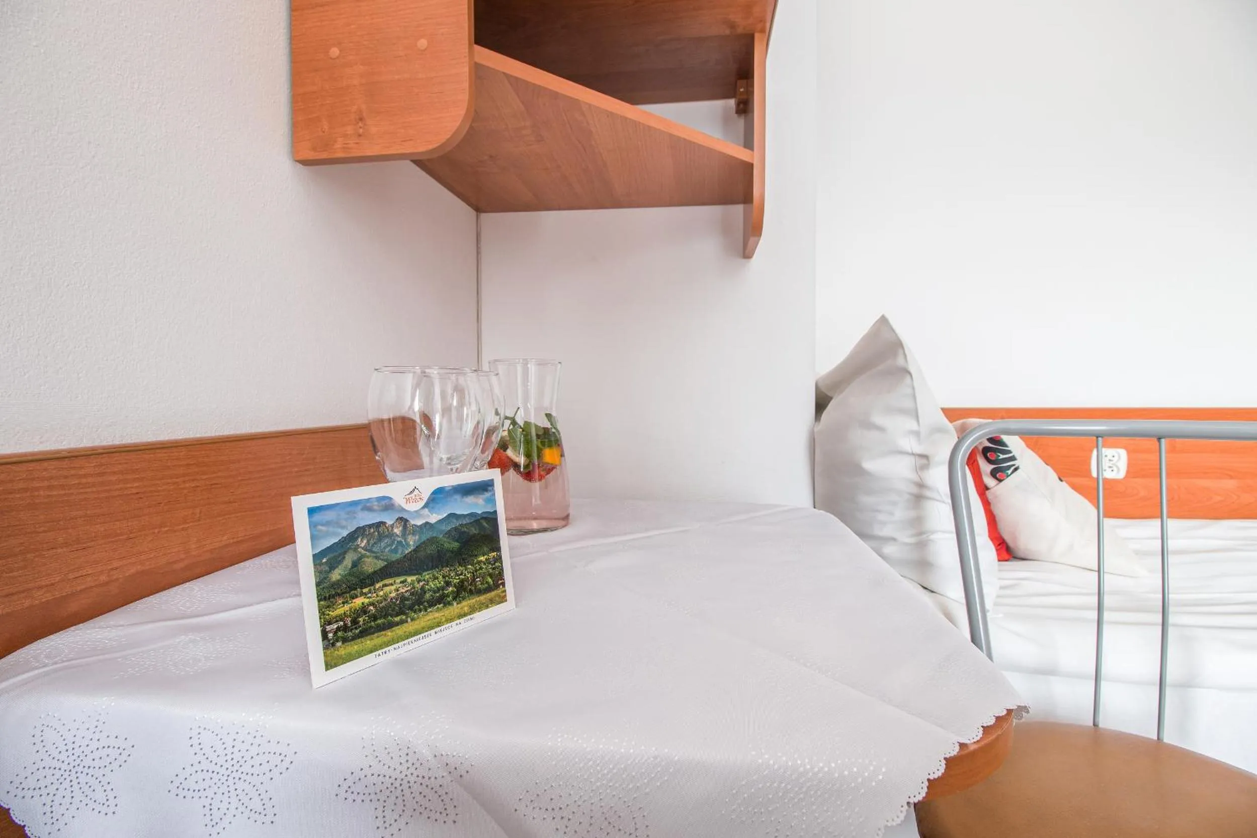 Photo of the whole room, Bed in Willa Wrzos