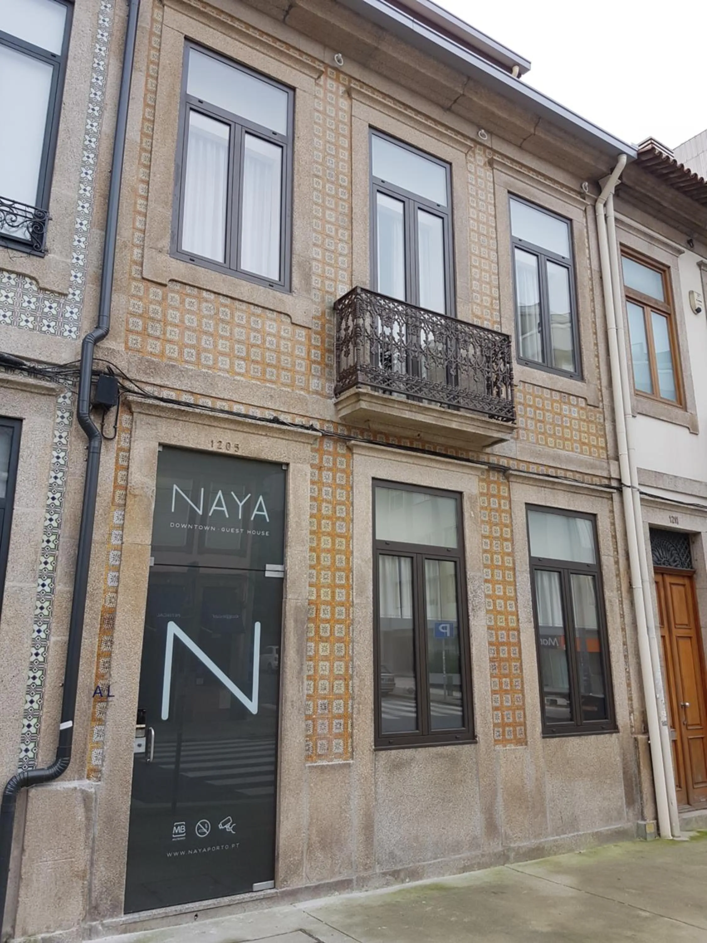 Naya-Downtown Guesthouse