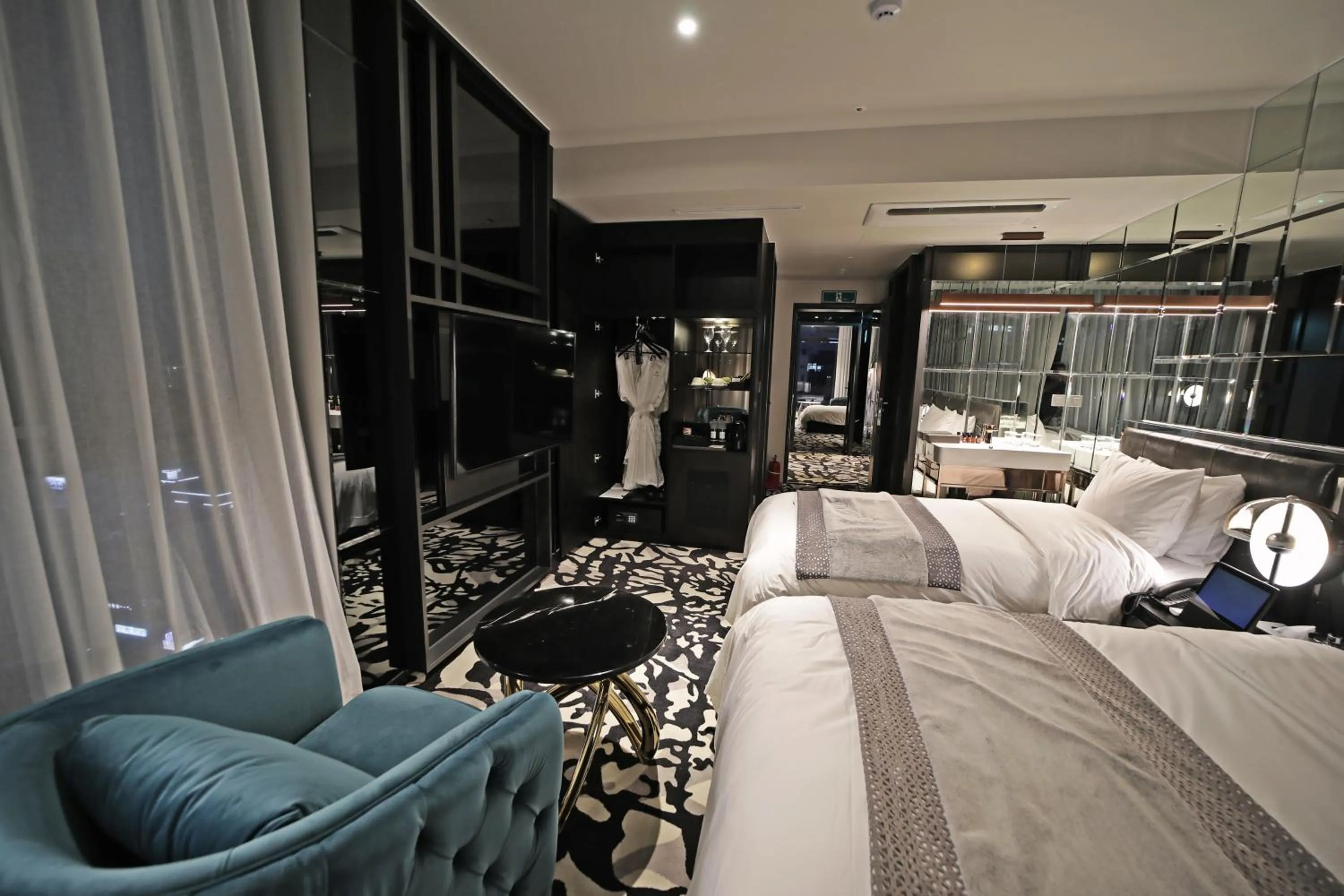 Bed in Best Louis Hamilton Hotel Gwangan