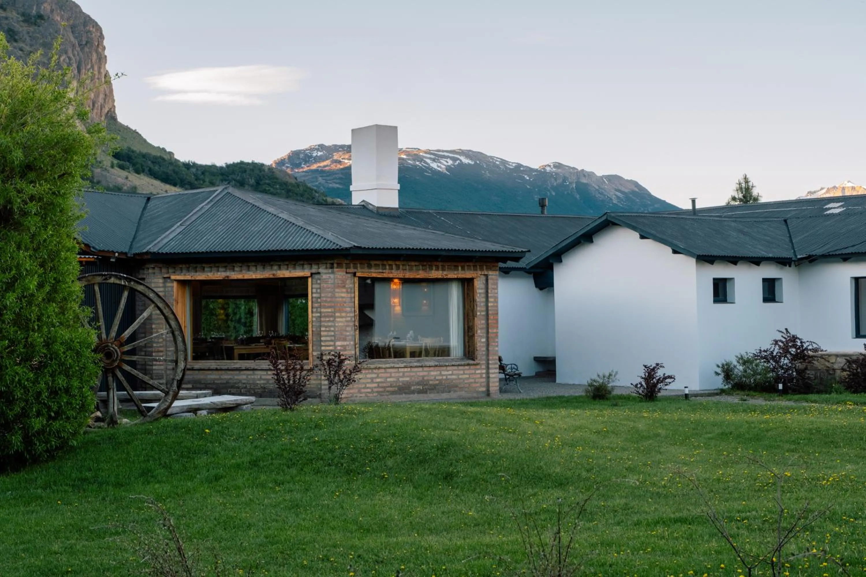 Property building in Hosteria El Puma