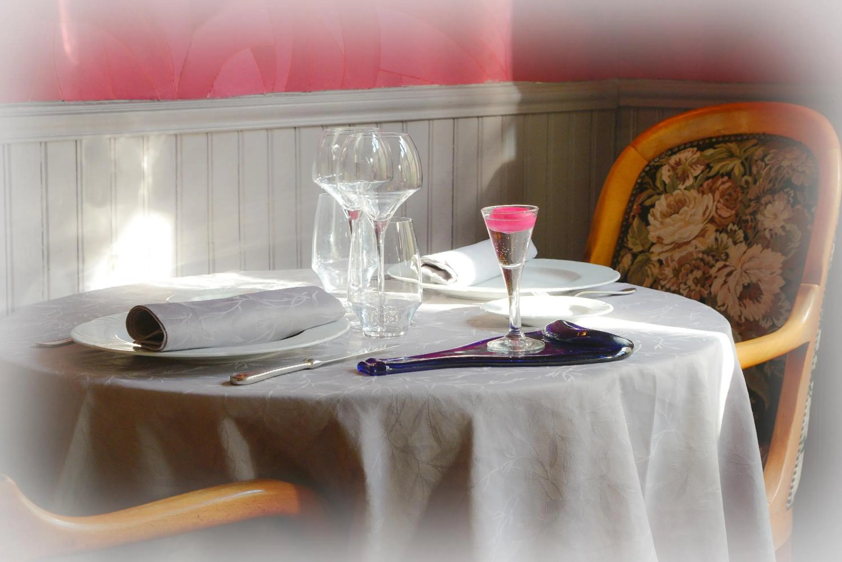 Logis Hôtel et Restaurant du Dauphin