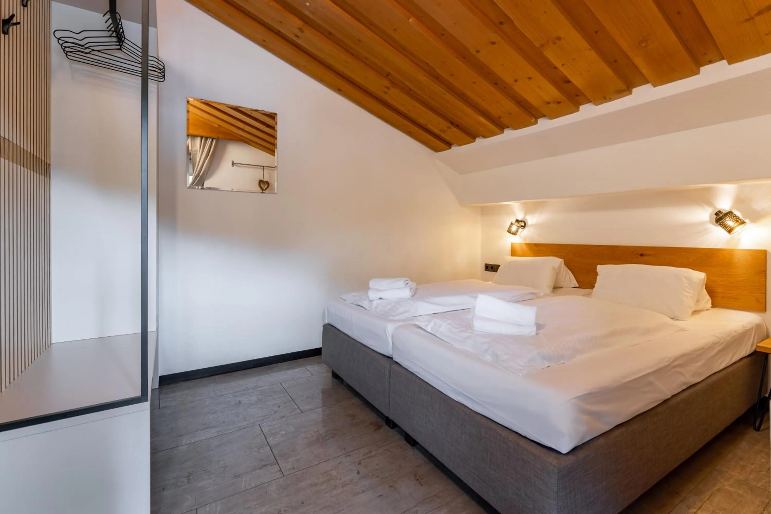 Bedroom, Bed in Alm Appartements ZellamSee