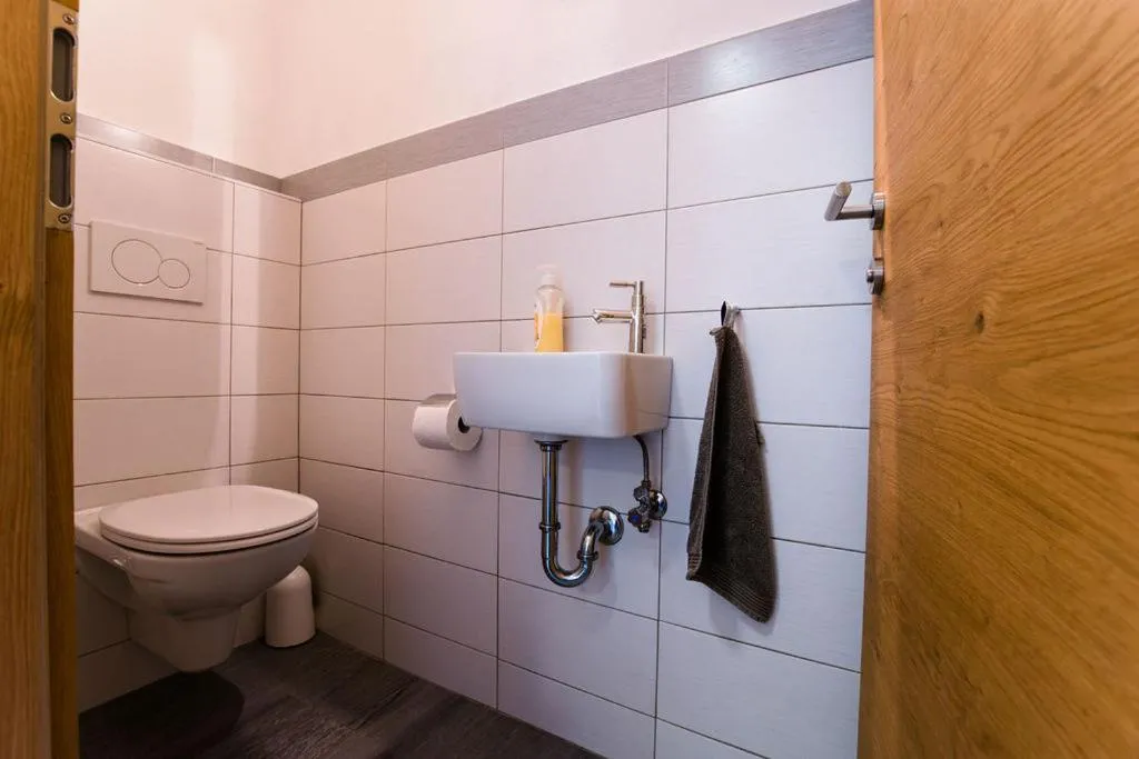 Toilet in Alm Appartements ZellamSee