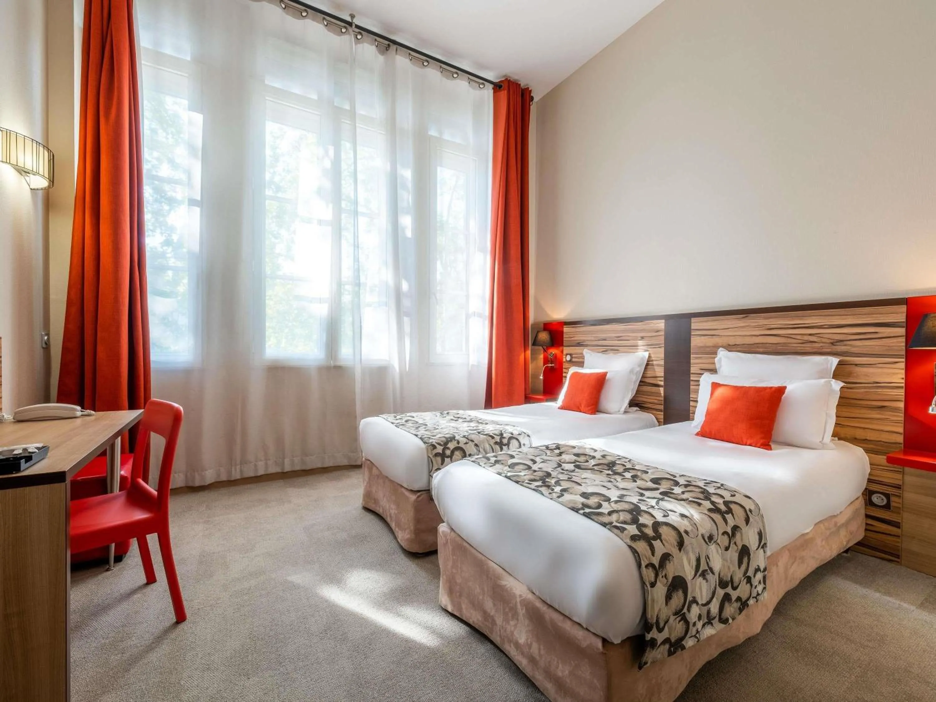 Bedroom, Bed in Aparthotel Adagio Lyon Patio Confluence