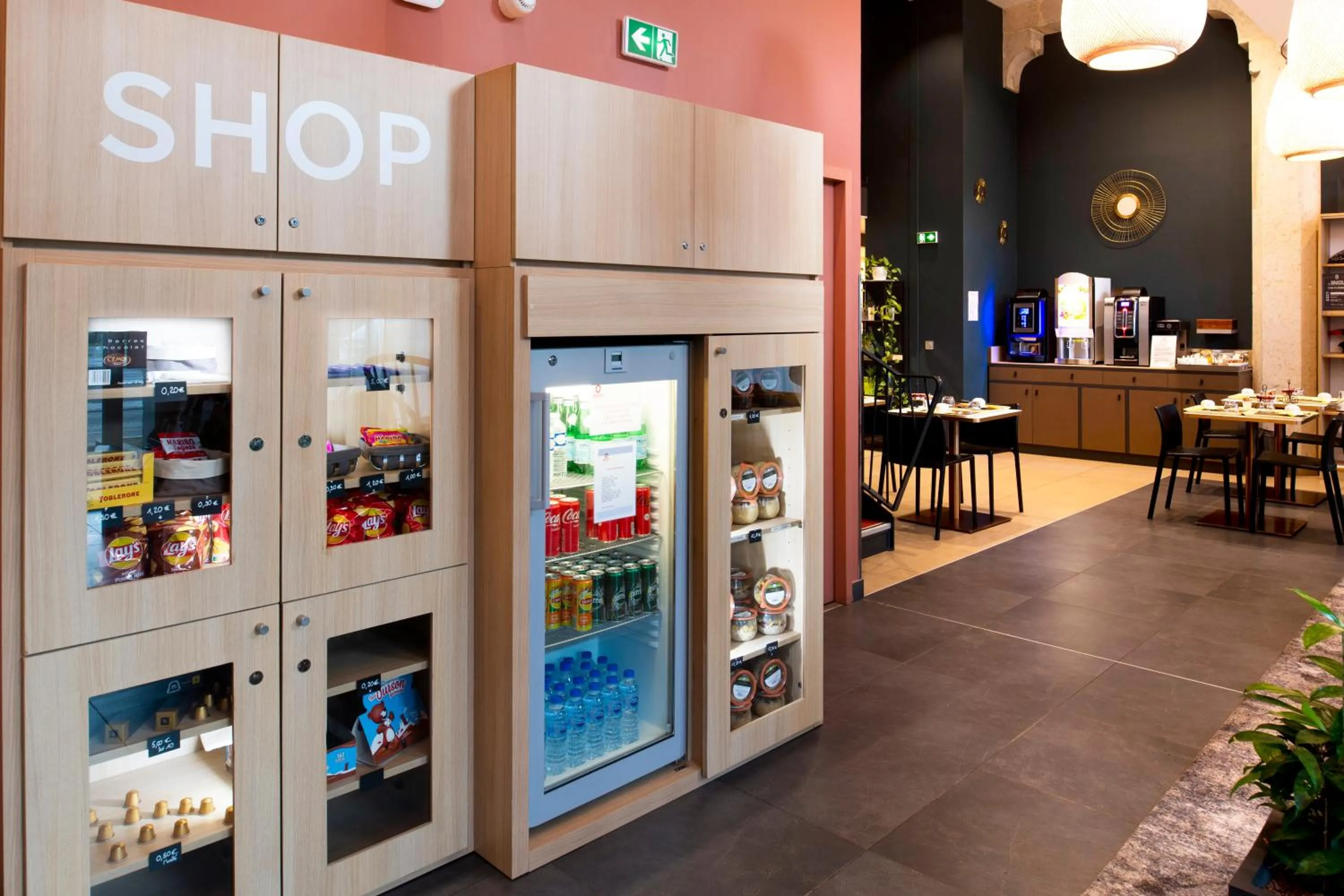 Supermarket/grocery shop in Aparthotel Adagio Lyon Patio Confluence