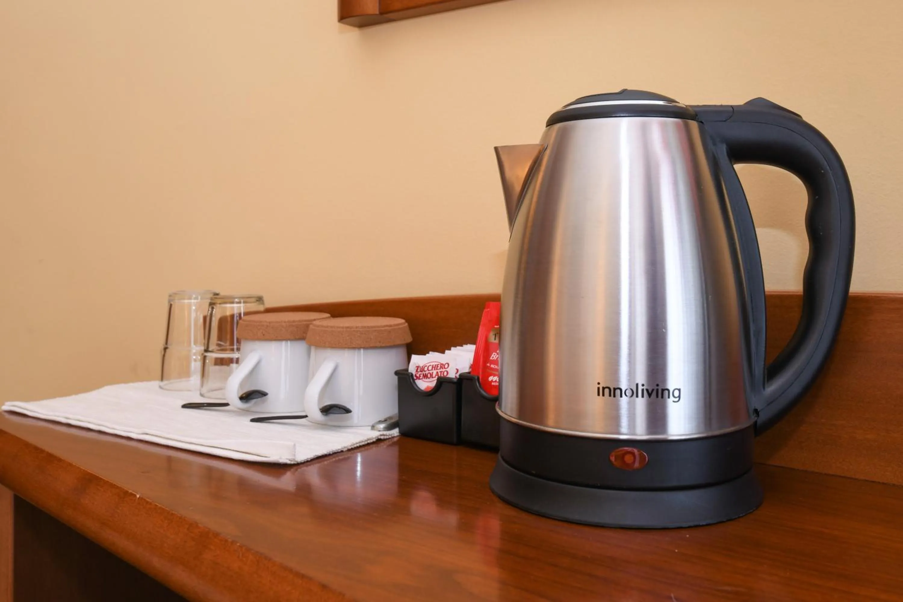 Coffee/tea facilities in Lido International