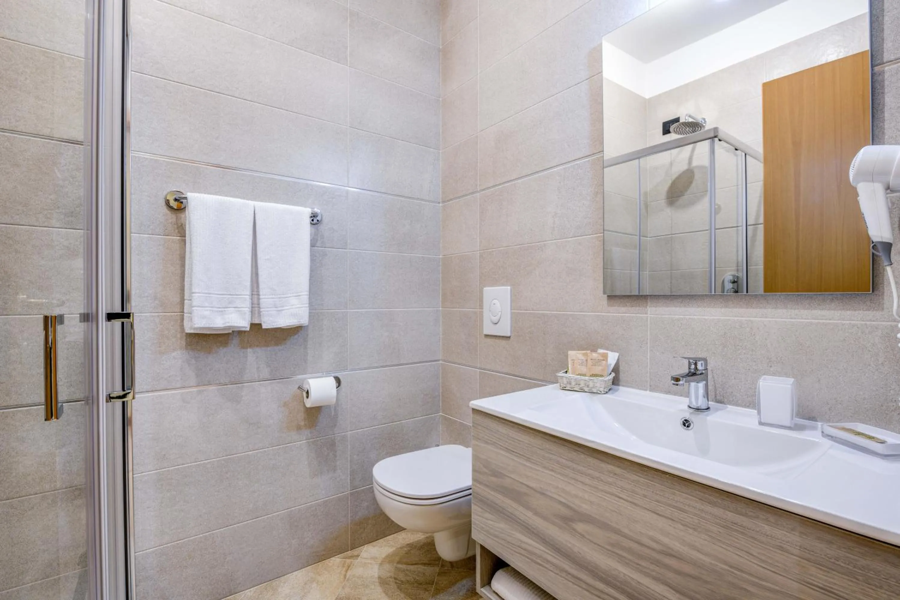 Bathroom in Lido International