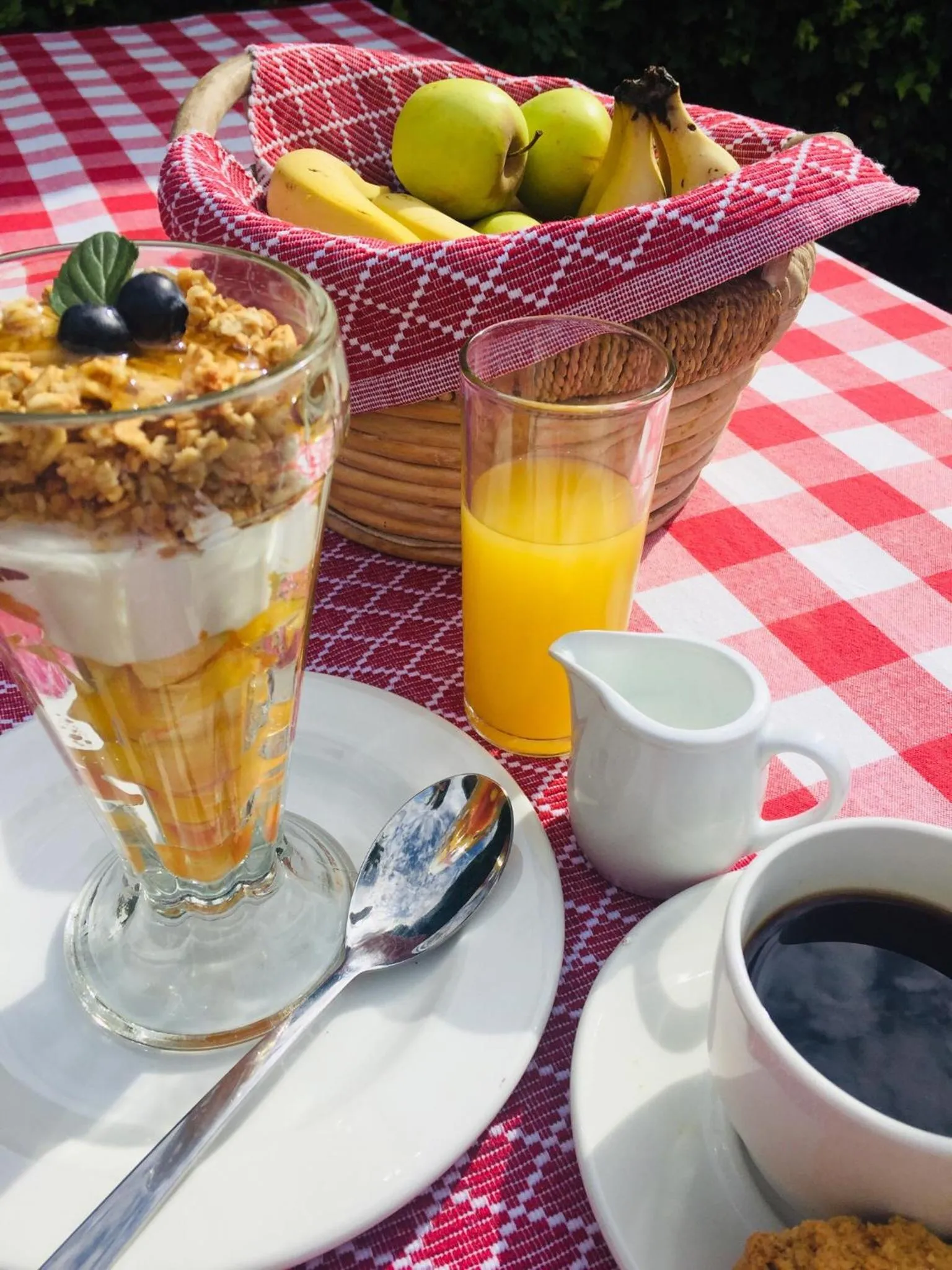 Breakfast in Dolphin Circle Bed and Breakfast